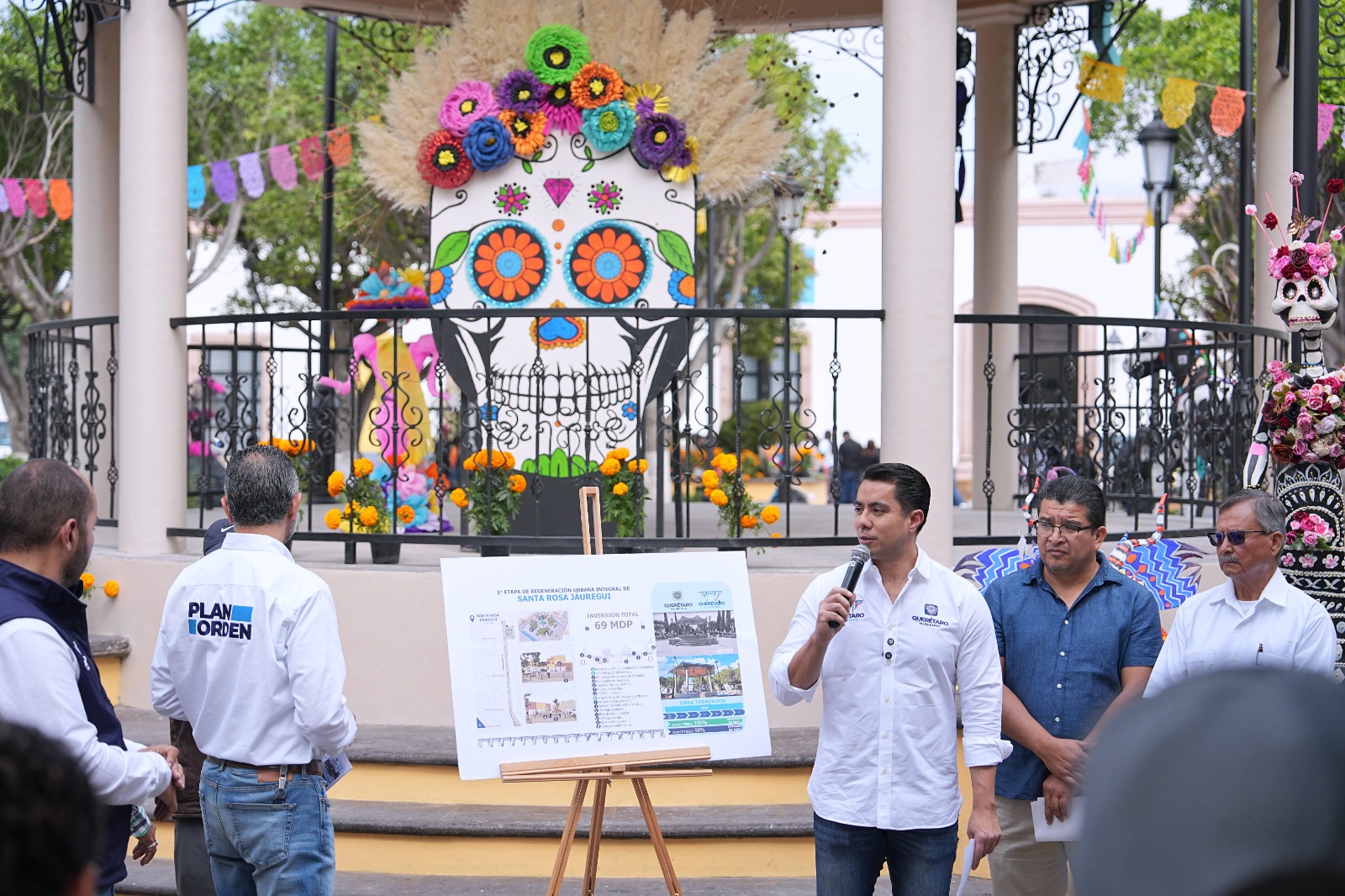 Imagen de Este es el inicio de toda la obra social que se viene para Santa Rosa Jáuregui: Felifer Macías 11