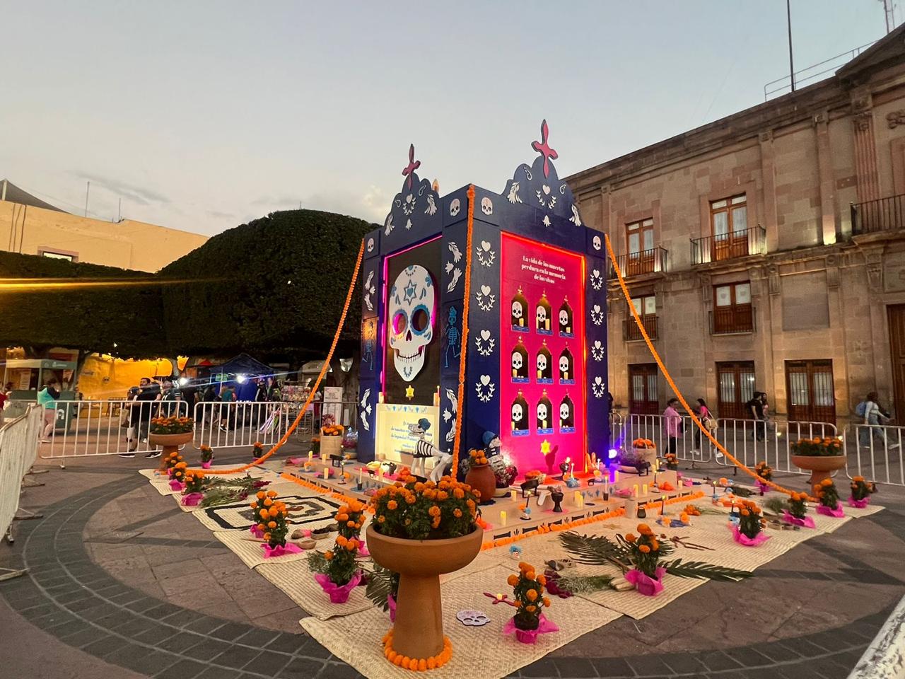 Imagen de Secretaría de Turismo de Querétaro rinde homenaje a policías caídos con altar monumental 9