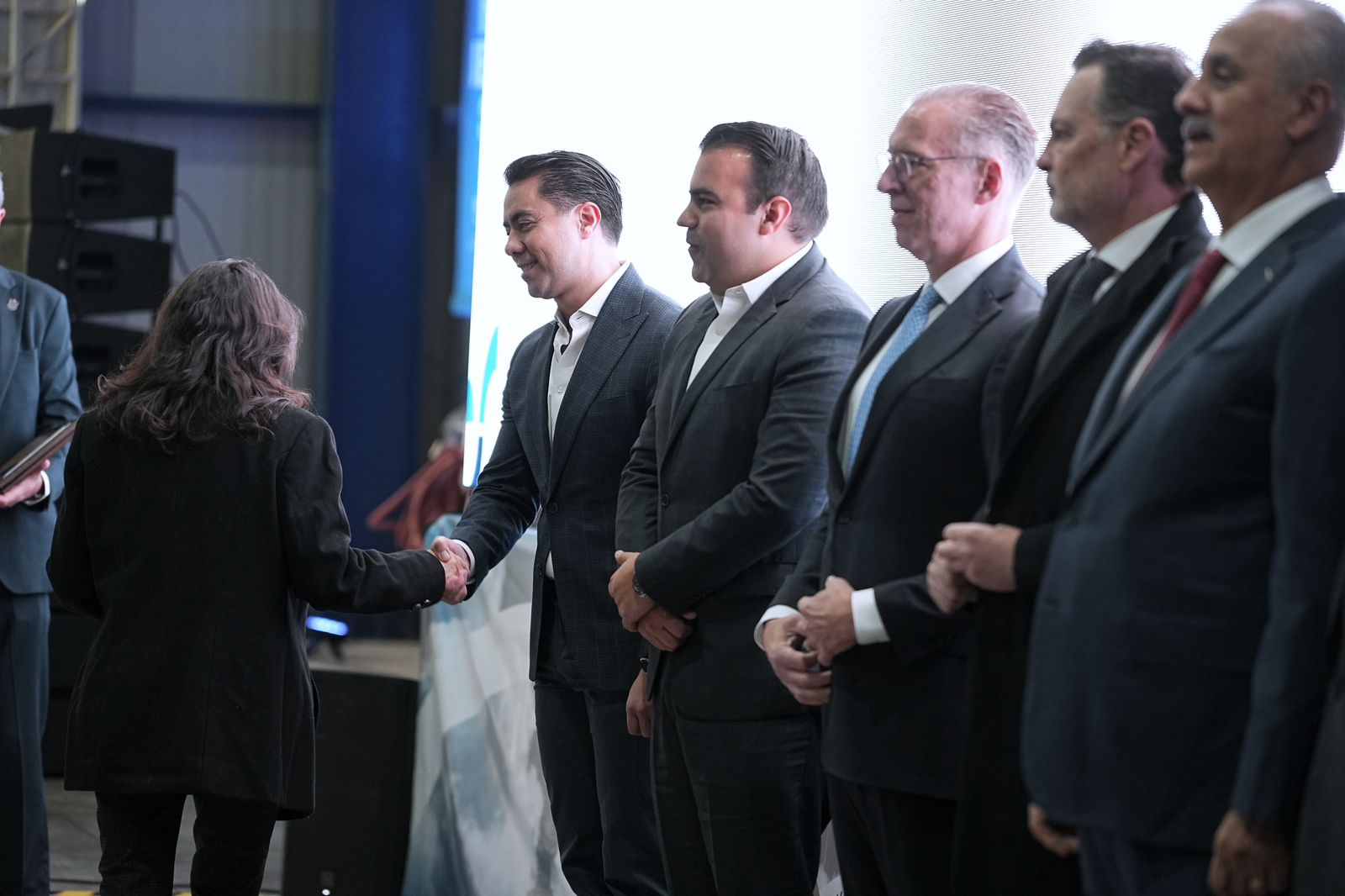 Imagen de Acompaña Felifer Macías al Gobernador en el 20 aniversario del Aeropuerto Internacional de Querétaro 20
