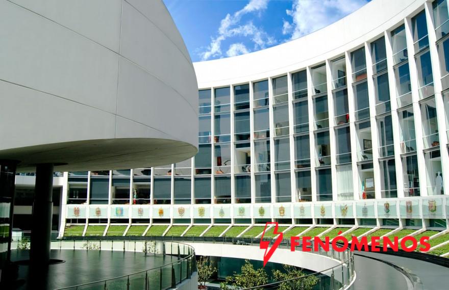Conceden licencia a Yeidckol Polevnsky Gurwitz Conceden licencia a Yeidckol Polevnsky Gurwitz