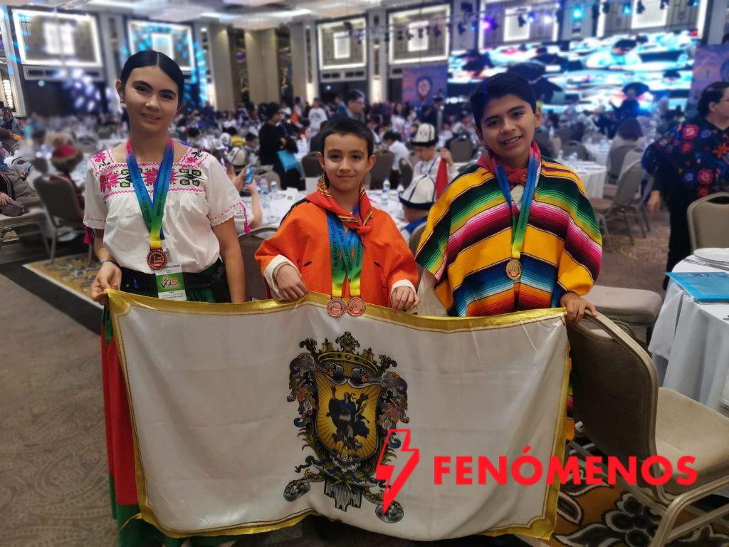Estudiantes guanajuatenses obtienen medallas en STEAM Ahead 2024 en Estambul, Turquía Estudiantes guanajuatenses obtienen medallas en STEAM Ahead 2024 en Estambul, Turquía