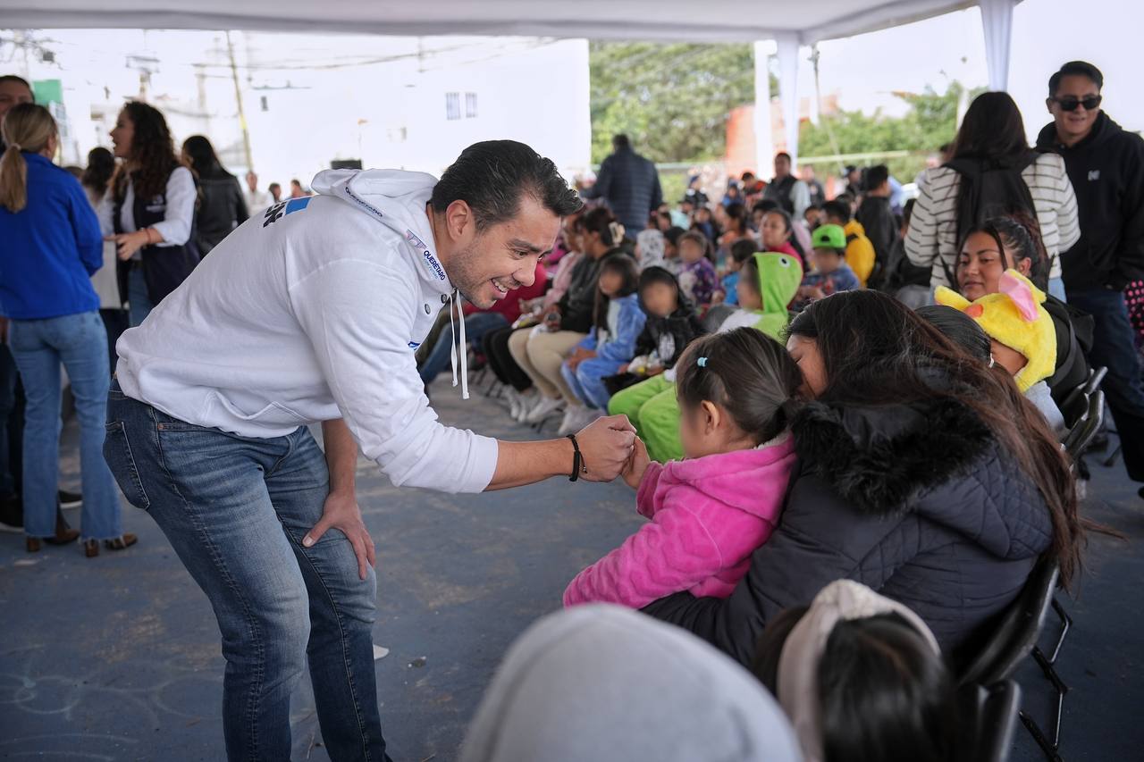 Imagen de Felifer Macías celebra el Día de Reyes con las familias de San Pablo y San Francisquito 13