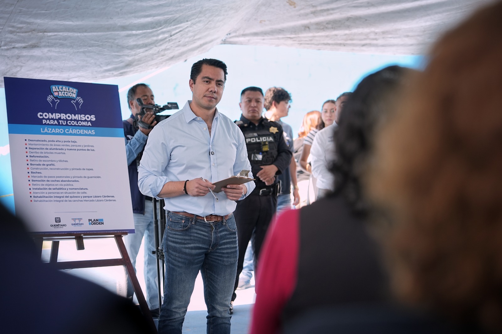 Imagen de Lleva Felifer Macías el programa Alcalde en Acción a la colonia Lázaro Cárdenas para mejorar seguridad, movilidad y mantenimiento urbano 4