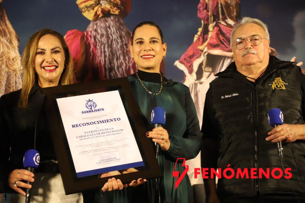 Reconocen medio siglo de la Cabalgata de Reyes en Irapuato