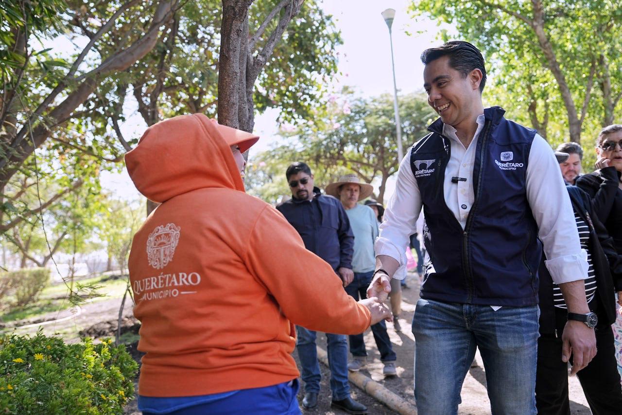 Imagen de Supervisa Felifer Macías rehabilitación del Parque Alfalfares 4