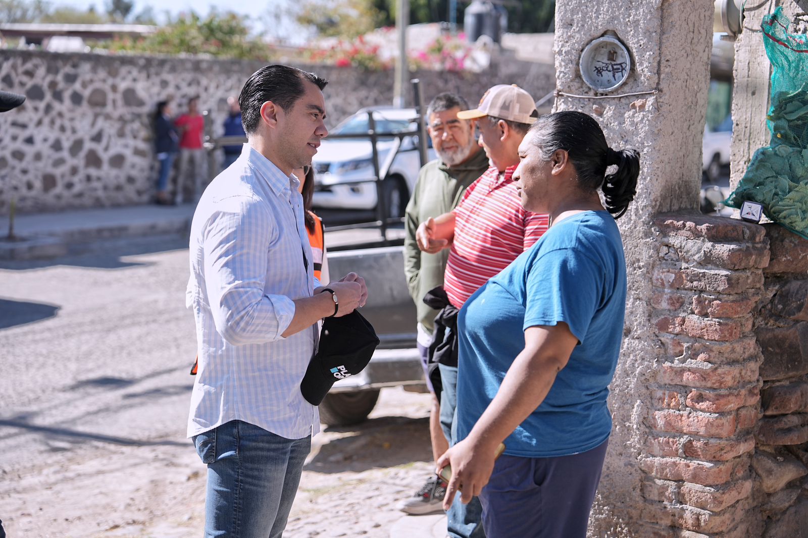 Imagen de Encabeza Felifer Macías mega recorrido ciudadano en la delegación Felipe Carrillo Puerto 4