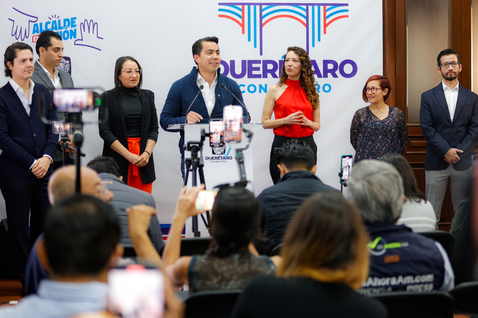 Imagen de Presenta Felifer Macías resultados de la gira de trabajo por San Antonio, Texas y anuncia firma de convenio con el Observatorio Ciudadano 2