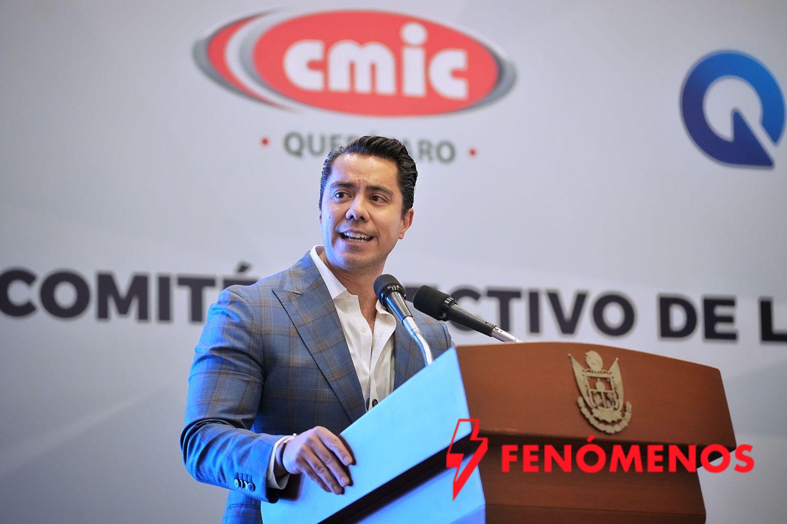 Asiste Felifer Macías a la toma de protesta del XIX Comité Directivo de la CMIC Querétaro Asiste Felifer Macías a la toma de protesta del XIX Comité Directivo de la CMIC Querétaro
