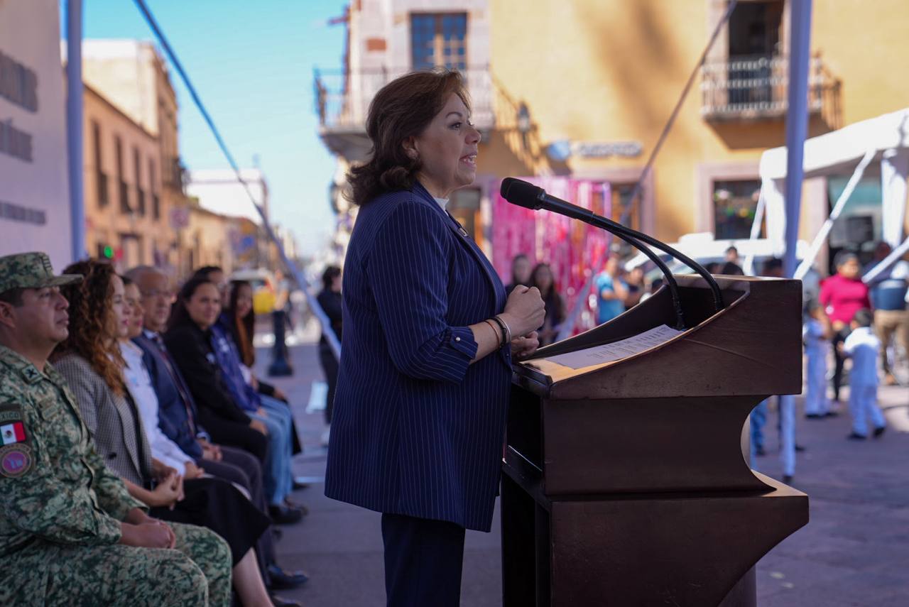 Imagen de Asiste Felifer Macías al evento Protegiendo el Futuro: Unidos por nuestras niñas niños y adolescentes 3