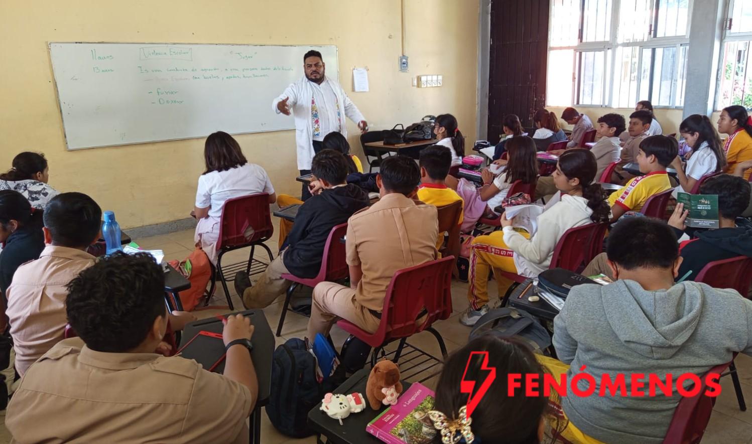CAPACITAN A ESTUDIANTES DE ESCÁRCEGA SOBRE RIESGOS SANITARIOS CAPACITAN A ESTUDIANTES DE ESCÁRCEGA SOBRE RIESGOS SANITARIOS