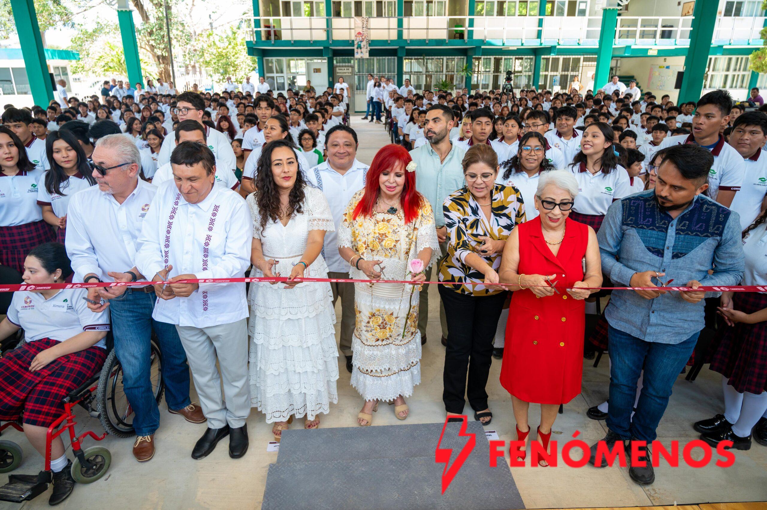 INVERSIÓN DE .7 MILLONES PARA EL CONALEP-CAMPECHE; LA GOBERNADORA LAYDA SANSORES SAN ROMÁN  INAUGURÓ EL DOMO Y ENTREGÓ EQUIPOS DE CÓMPUTO