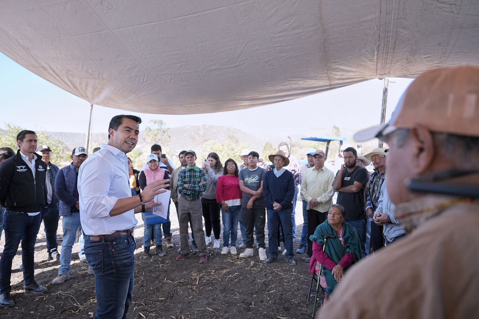 Imagen de Entrega Felifer Macías rehabilitación de camino de saca en ejido Pie de Gallo 2