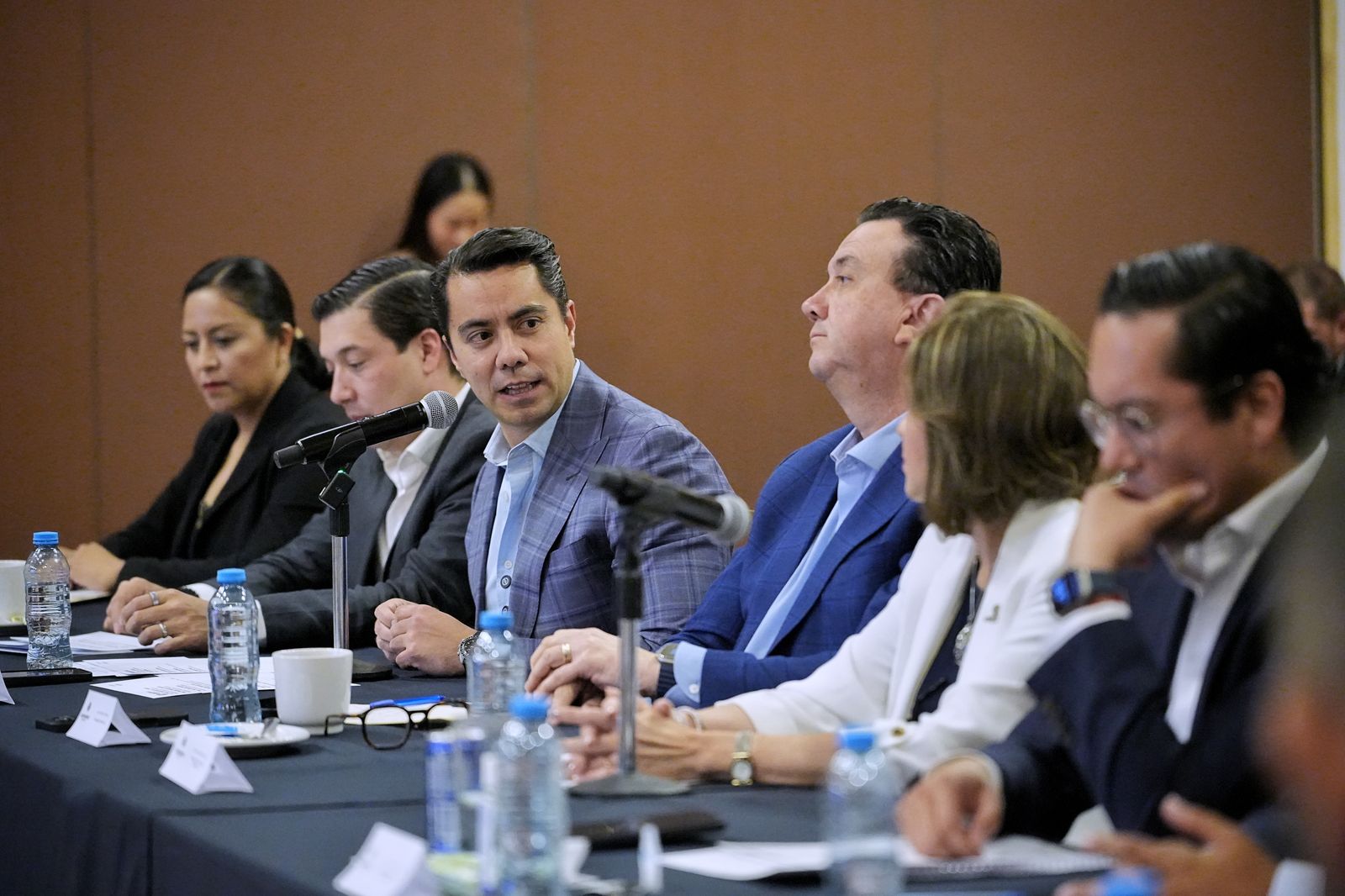 Imagen de Asiste Felifer Macías a mesa de trabajo de COPARMEX para impulsar el desarrollo de Querétaro 22