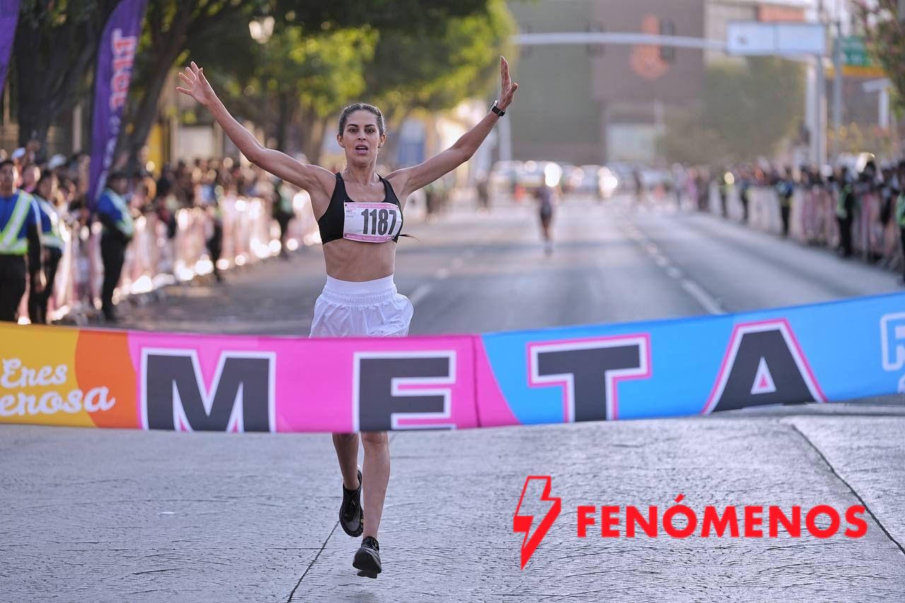 Acompaña Felifer Macías a más de 5 mil mujeres atletas en la Carrera Mujer Querétaro Medio Maratón Zibatá Acompaña Felifer Macías a más de 5 mil mujeres atletas en la Carrera Mujer Querétaro Medio Maratón Zibatá