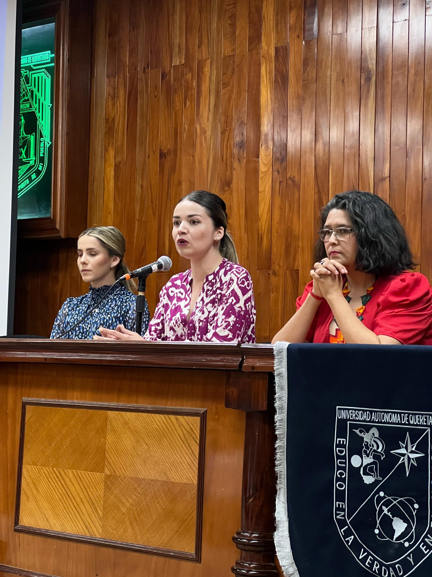 Imagen de Municipio de Querétaro y la UAQ impulsan espacios de diálogo para la igualdad de género 2