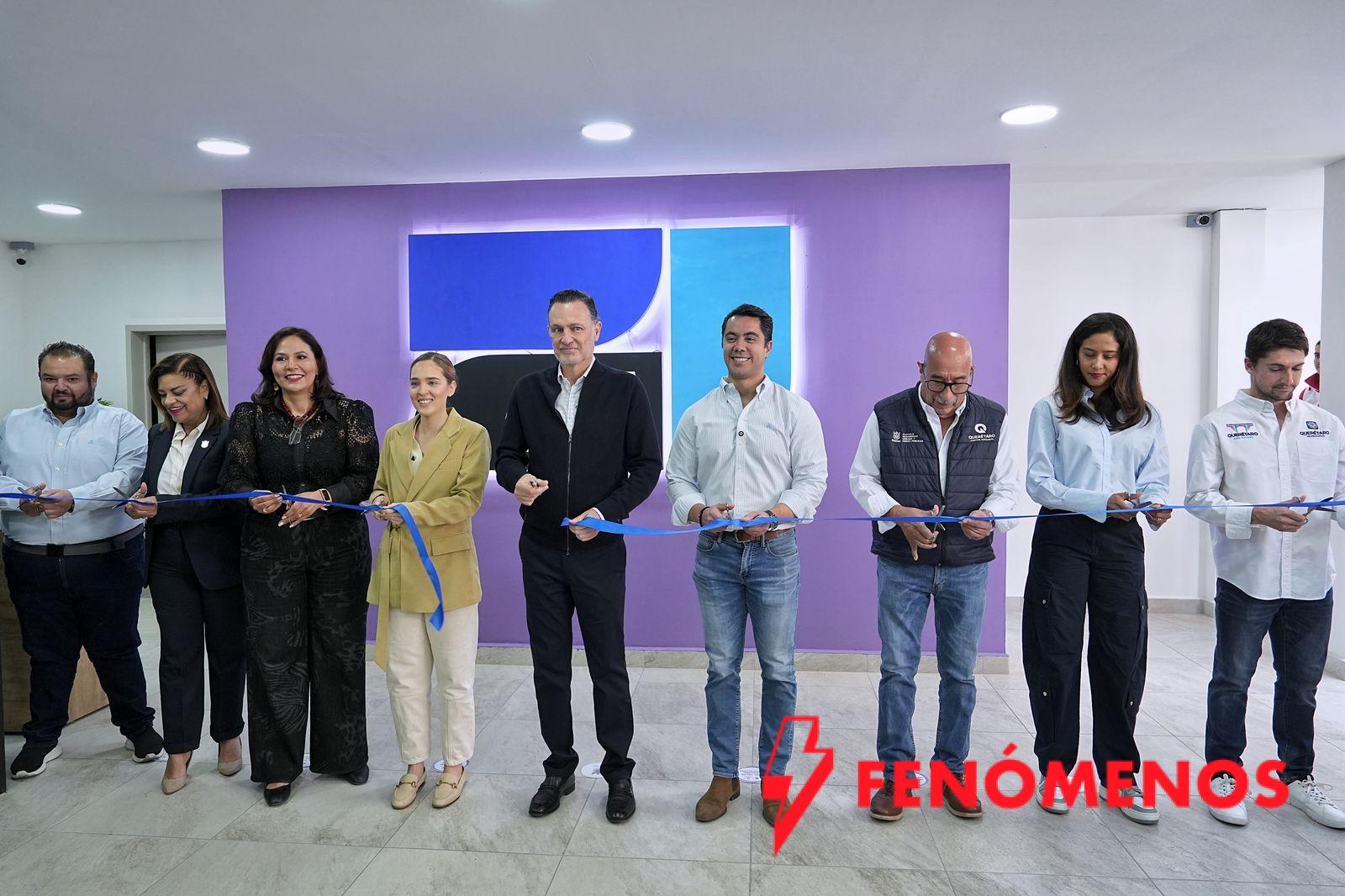 Acompaña Felifer Macías al Gobernador del Estado a la inauguración de Zona Joven Acompaña Felifer Macías al Gobernador del Estado a la inauguración de Zona Joven