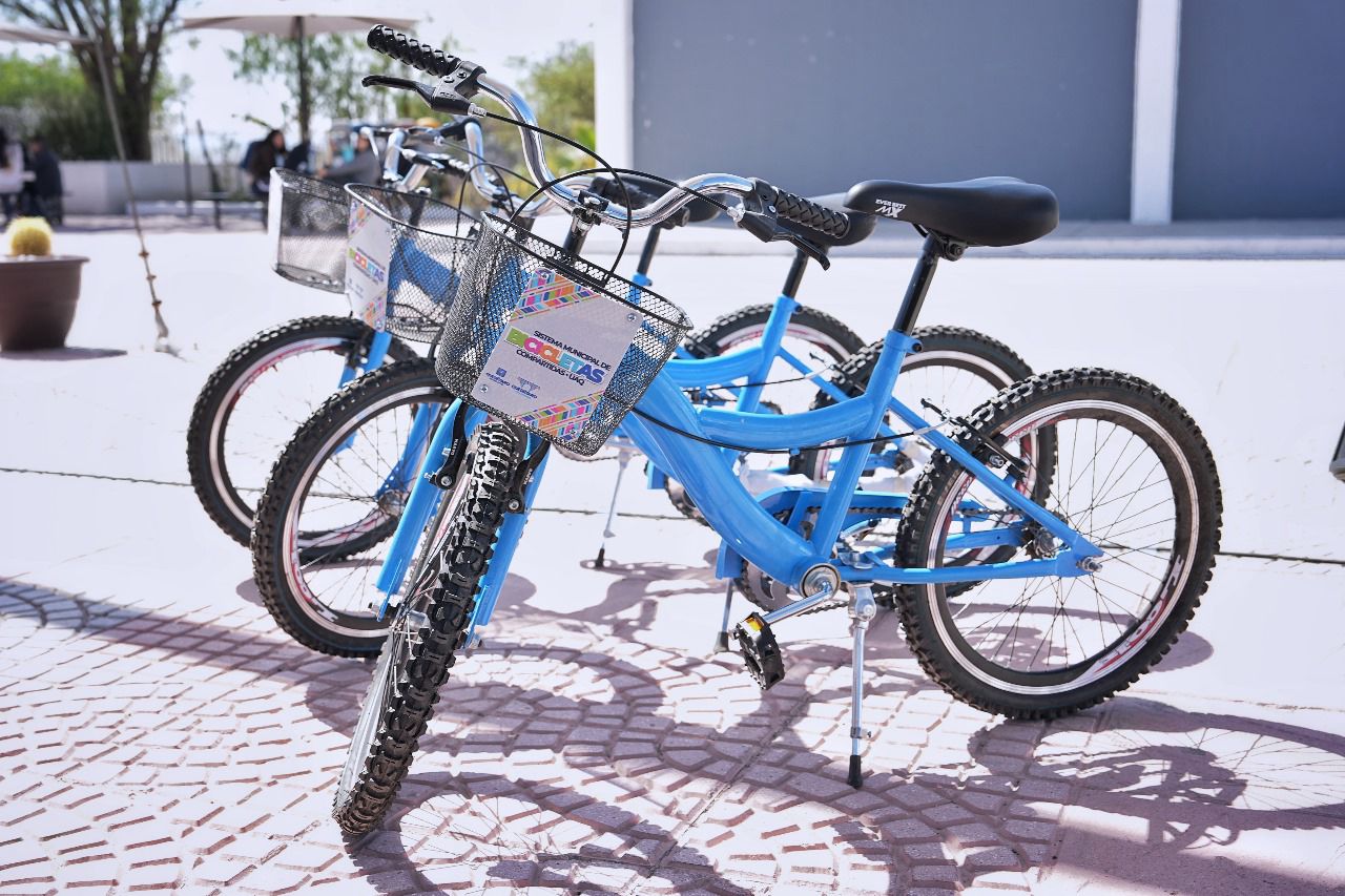 Imagen de Entrega Felifer Macías Sistema Municipal de Bicicletas Compartidas UAQ, en campus Aeropuerto 10