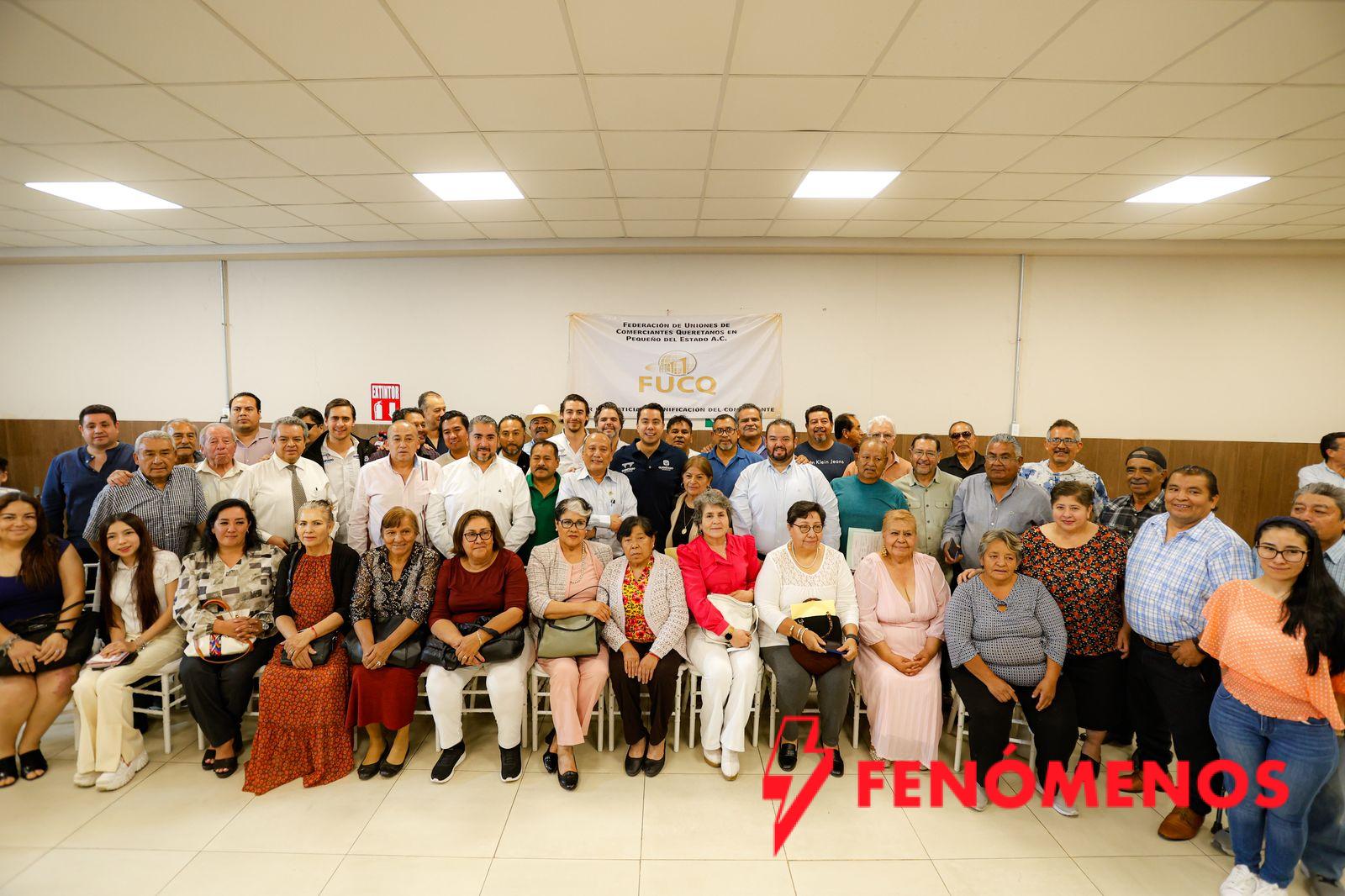 Se reúne Felifer Macías con las y los líderes de la Federación de Uniones de Comerciantes Queretanos en Pequeño Se reúne Felifer Macías con las y los líderes de la Federación de Uniones de Comerciantes Queretanos en Pequeño