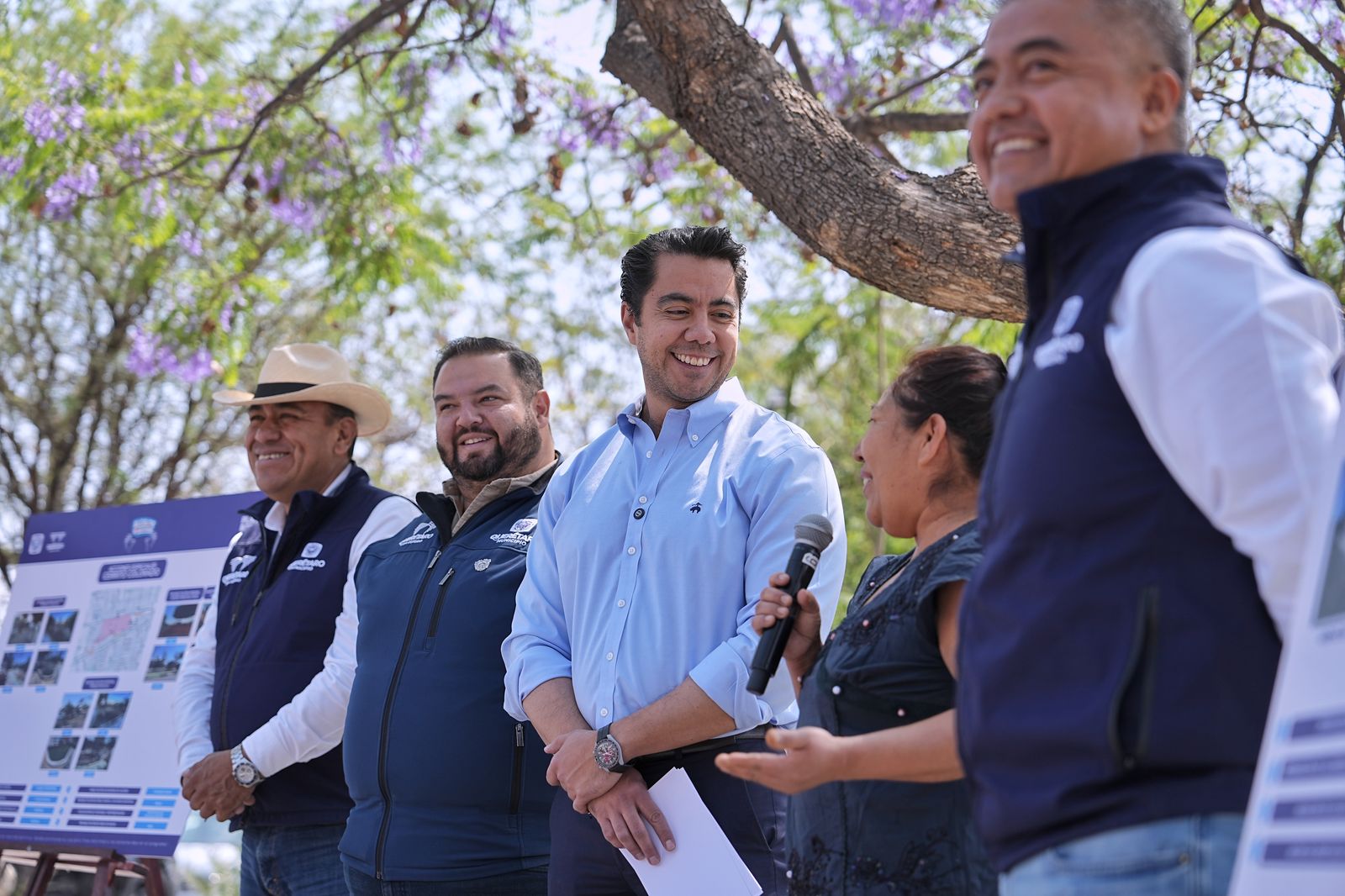 Imagen de Entrega Felifer Macías resultados de Alcalde en Acción en la colonia Cerrito Colorado 9