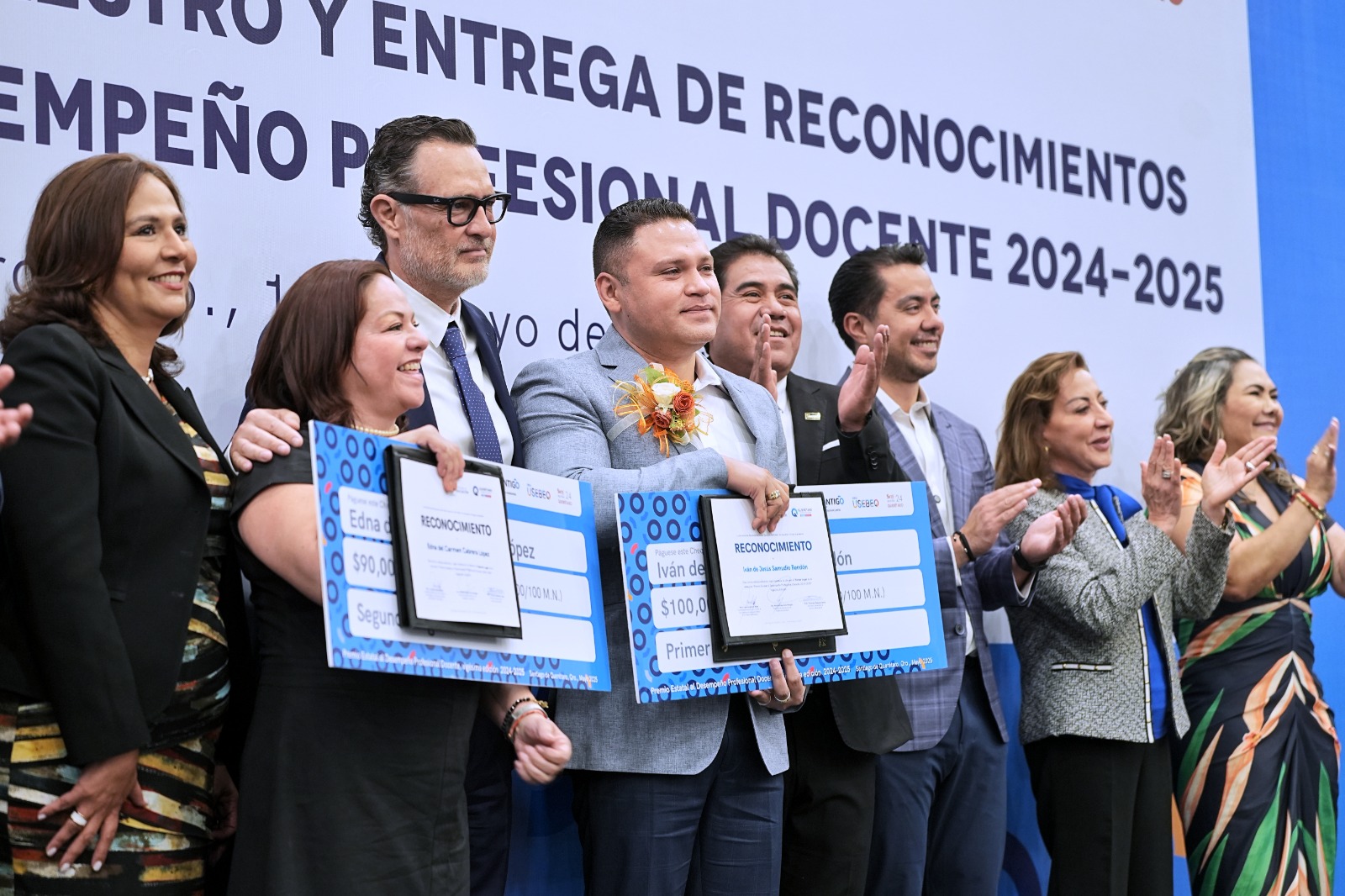 Imagen de Reconoce Felifer Macías a docentes por su compromiso con la educación de calidad 6