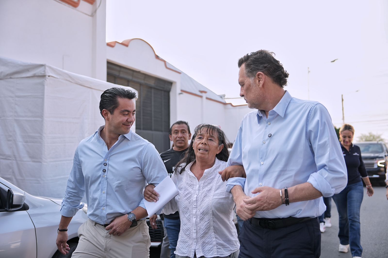 Imagen de Mauricio Kuri y Felifer Macías entregaron mejoramiento de calles en la colonia La Sierrita 7