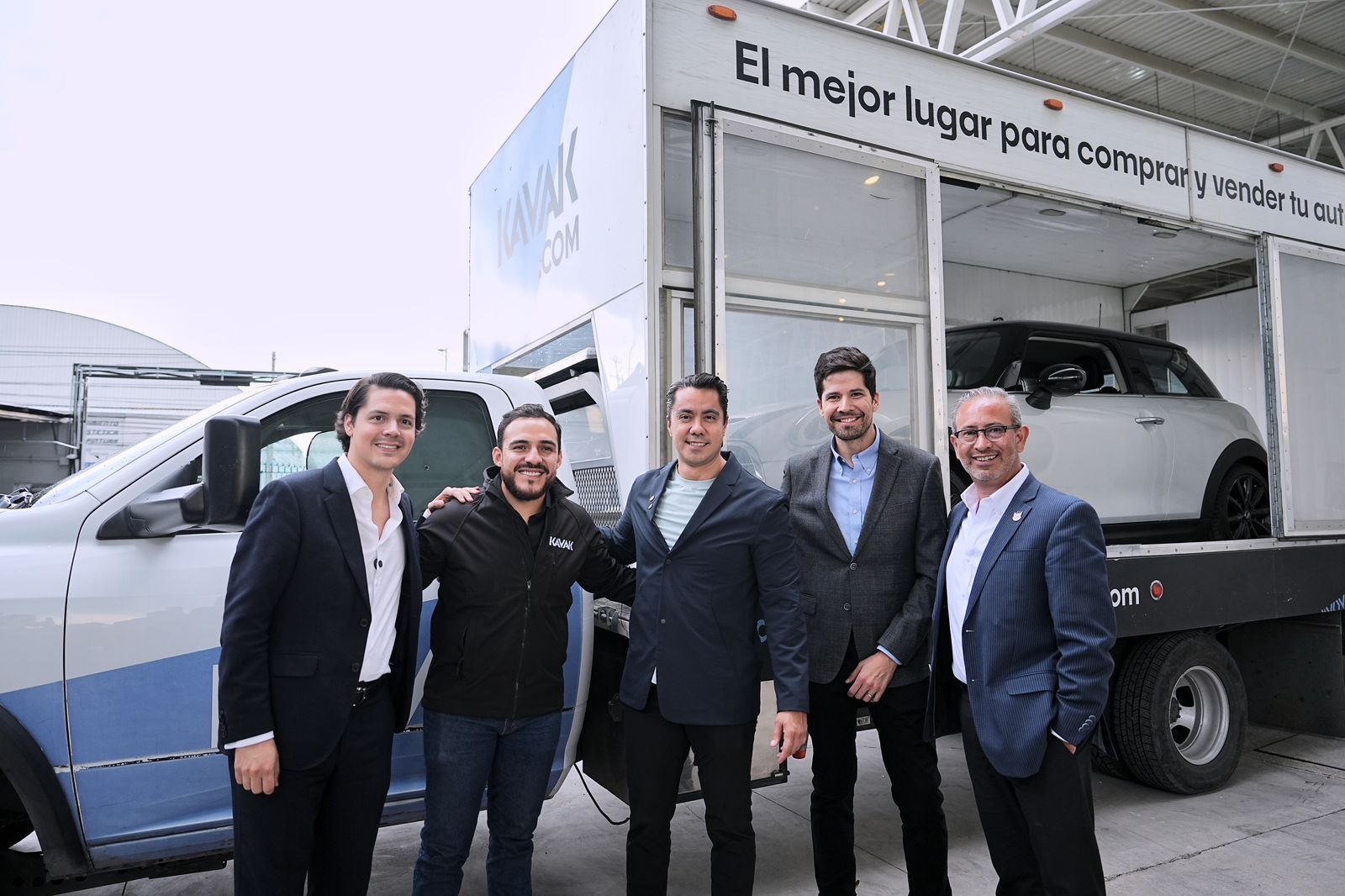 Imagen de Inaugura Felifer Macías el Centro Integral de Operaciones Kavak 20