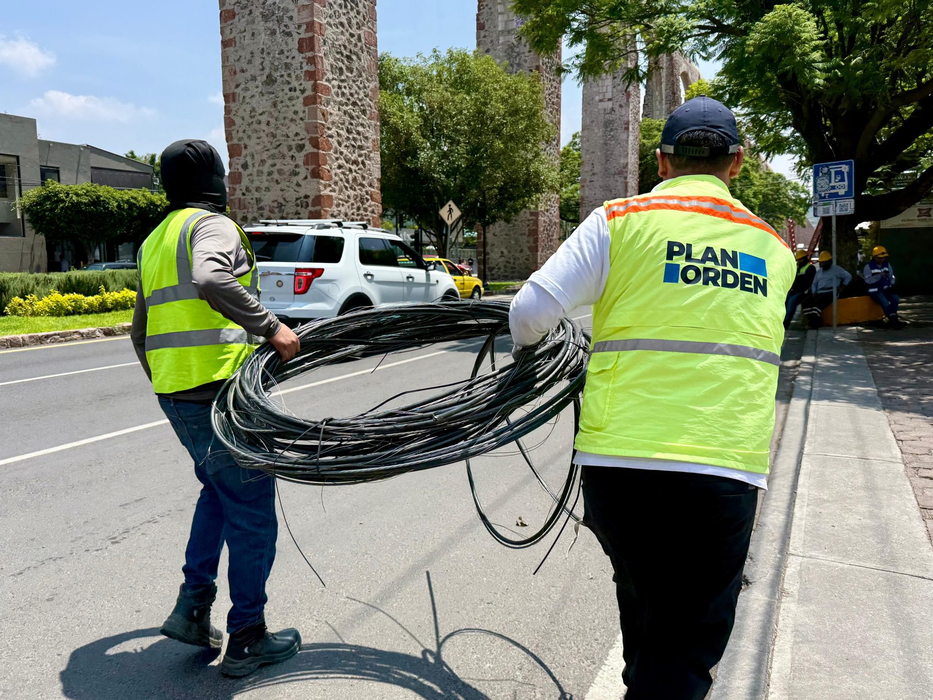 Imagen de Suman 3.8 toneladas de cables en desuso retirados de la vía pública en Querétaro 12