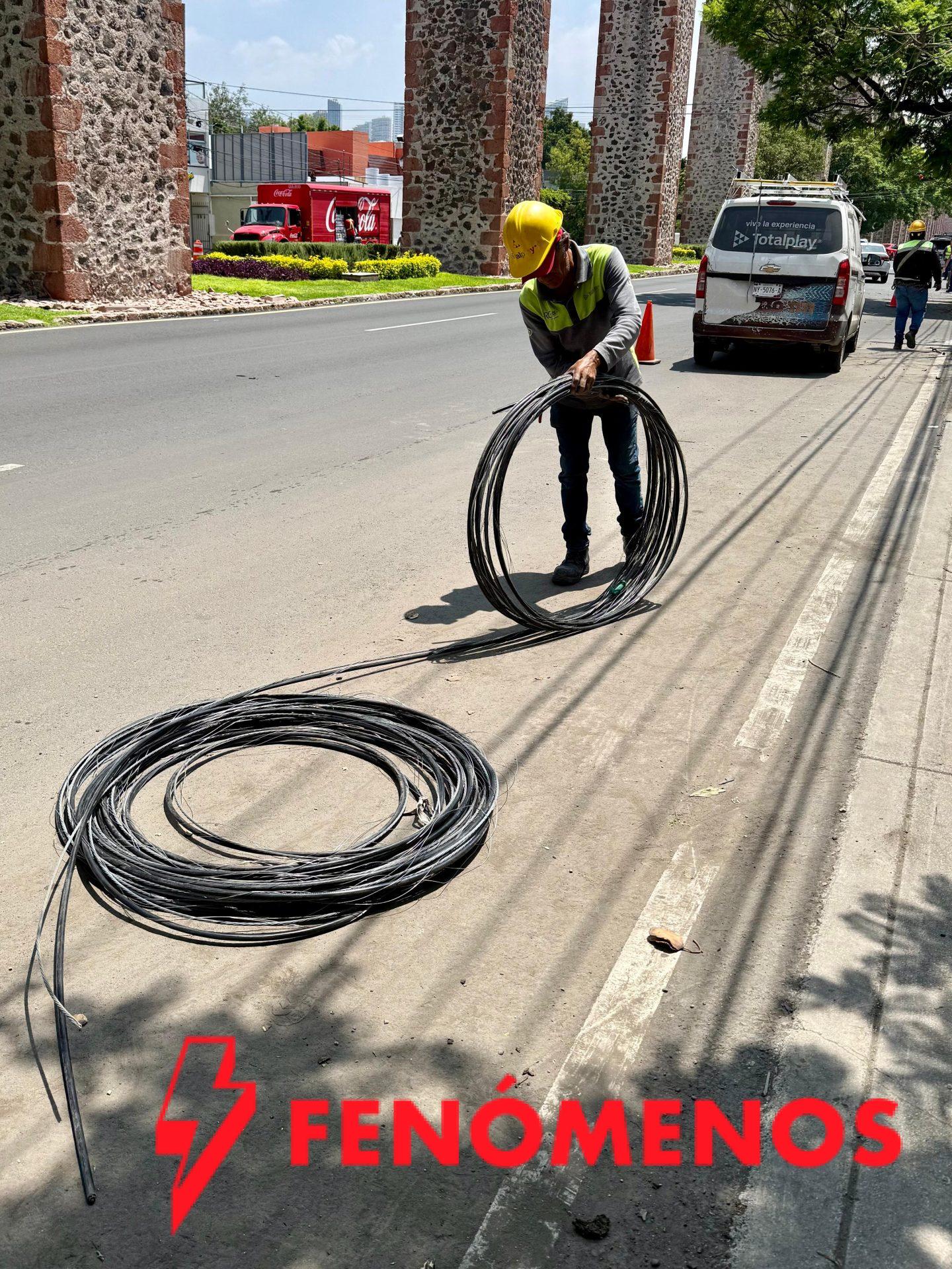 Suman 3.8 toneladas de cables en desuso retirados de la vía pública en Querétaro Suman 3.8 toneladas de cables en desuso retirados de la vía pública en Querétaro