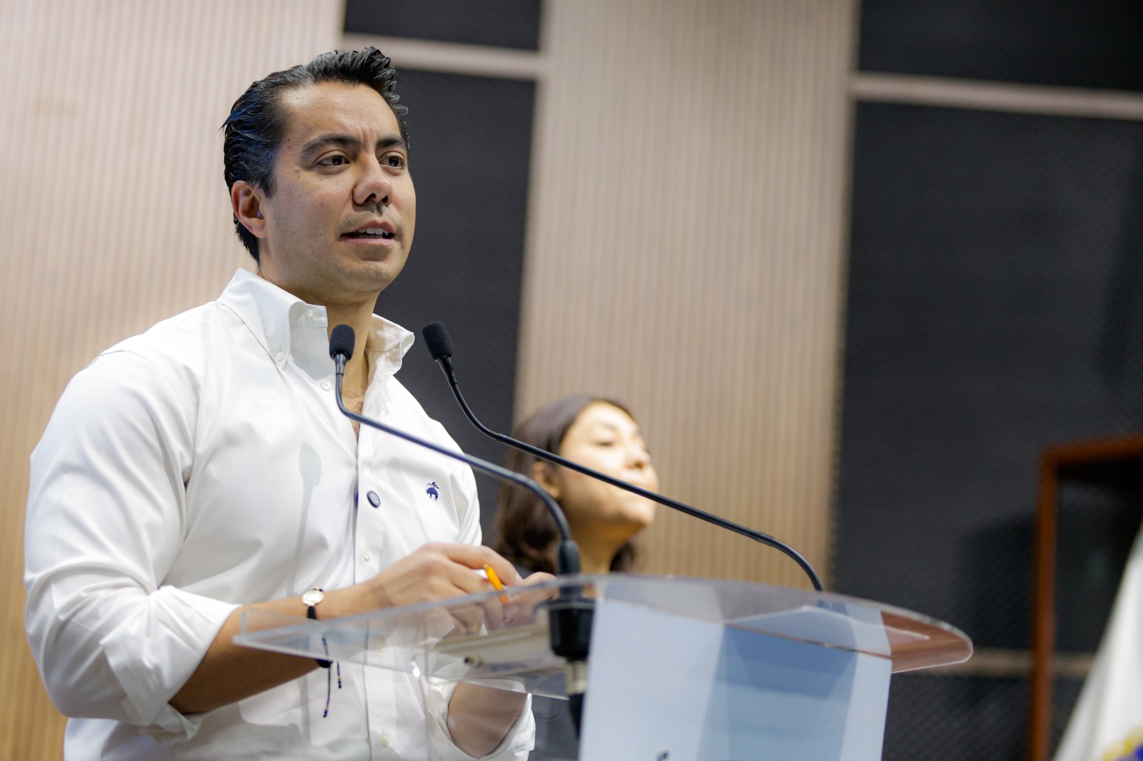 Imagen de El Extra llega a quienes más lo necesitan, mes con mes: Felifer Macías 6