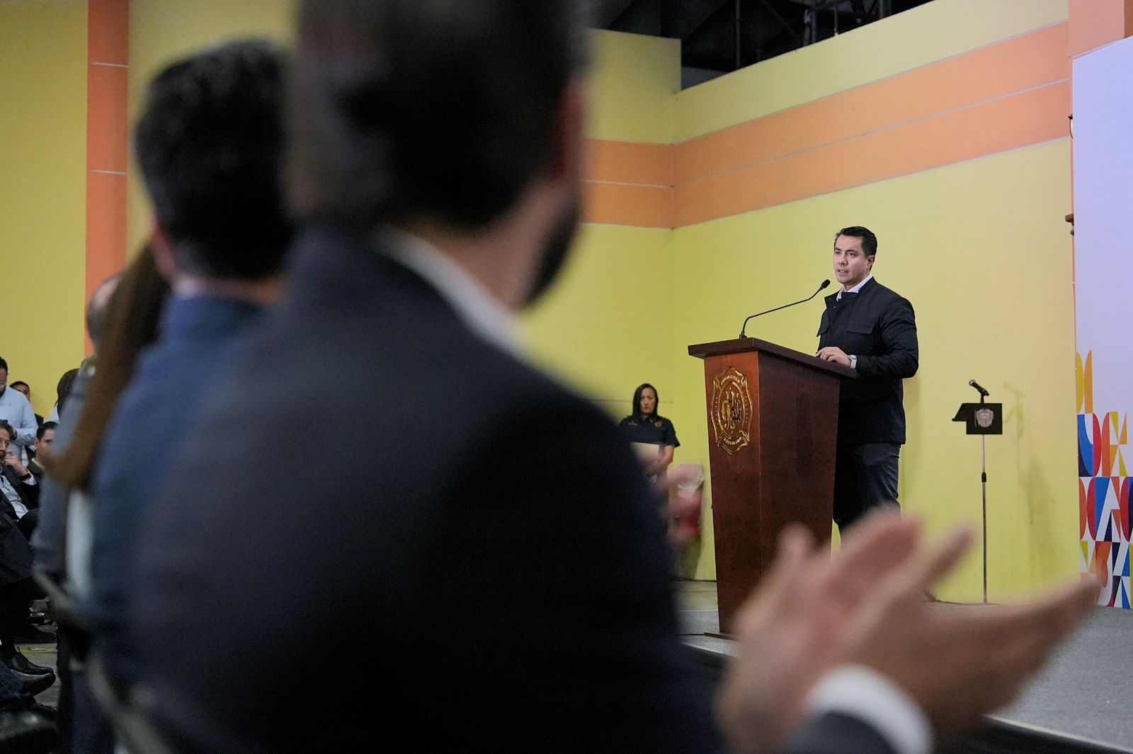 Imagen de Encabeza Felifer Macías la toma de protesta del Consejo de Administración de Bomberos 2025-2027 5