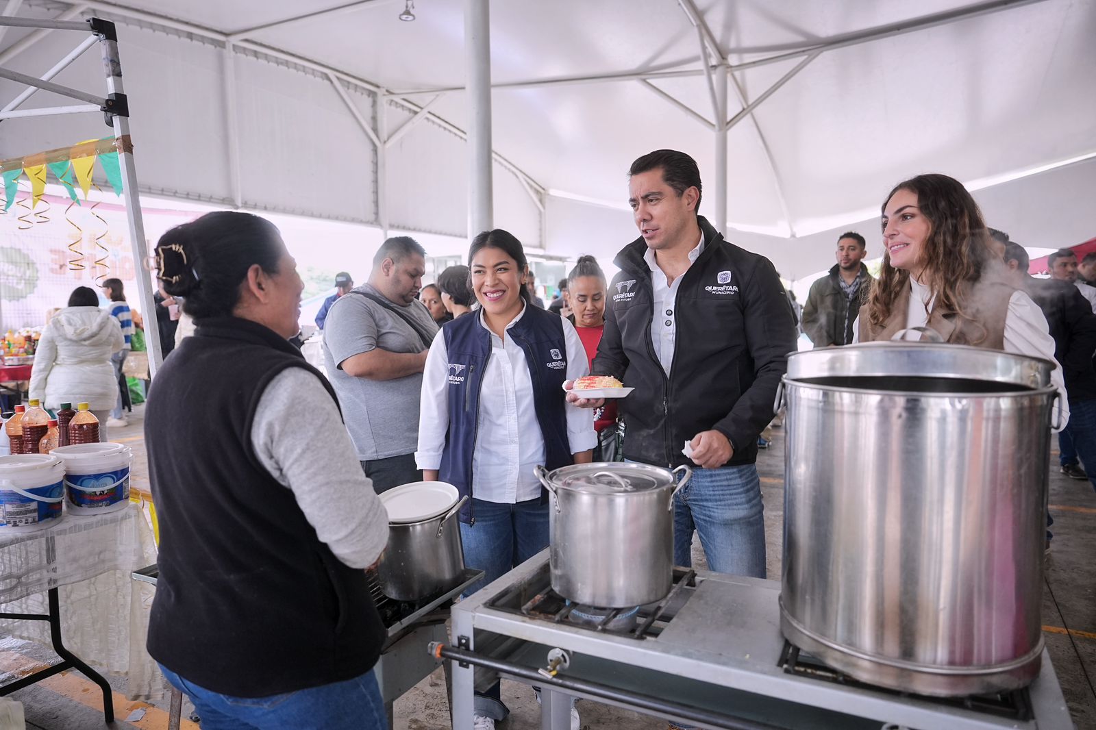 Imagen de Asiste Felifer Macías al Festival del Elote y el Esquite 13