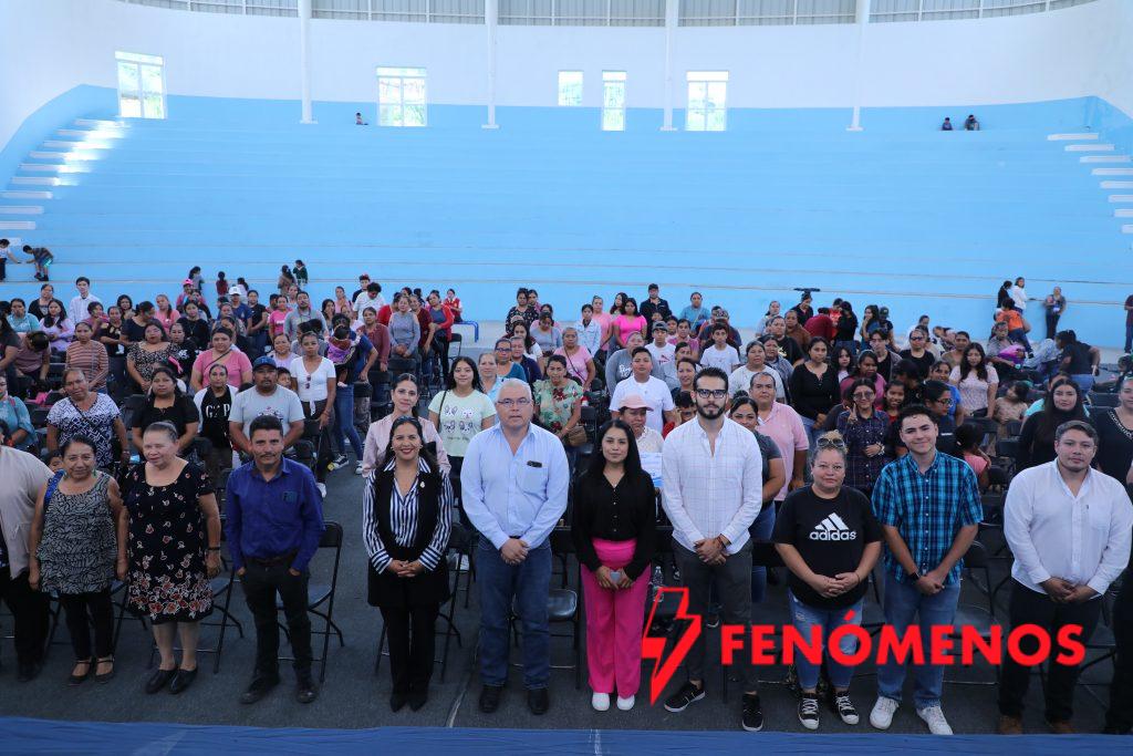 Becas Nuevo Comienzo abren caminos en Santa Catarina Becas Nuevo Comienzo abren caminos en Santa Catarina