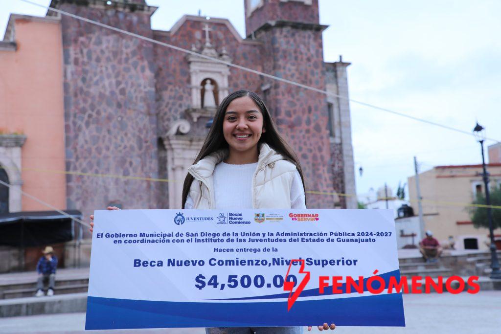 Guanajuato invierte en su juventud al otorgar Becas Nuevo Comienzo en San Diego de la Unión