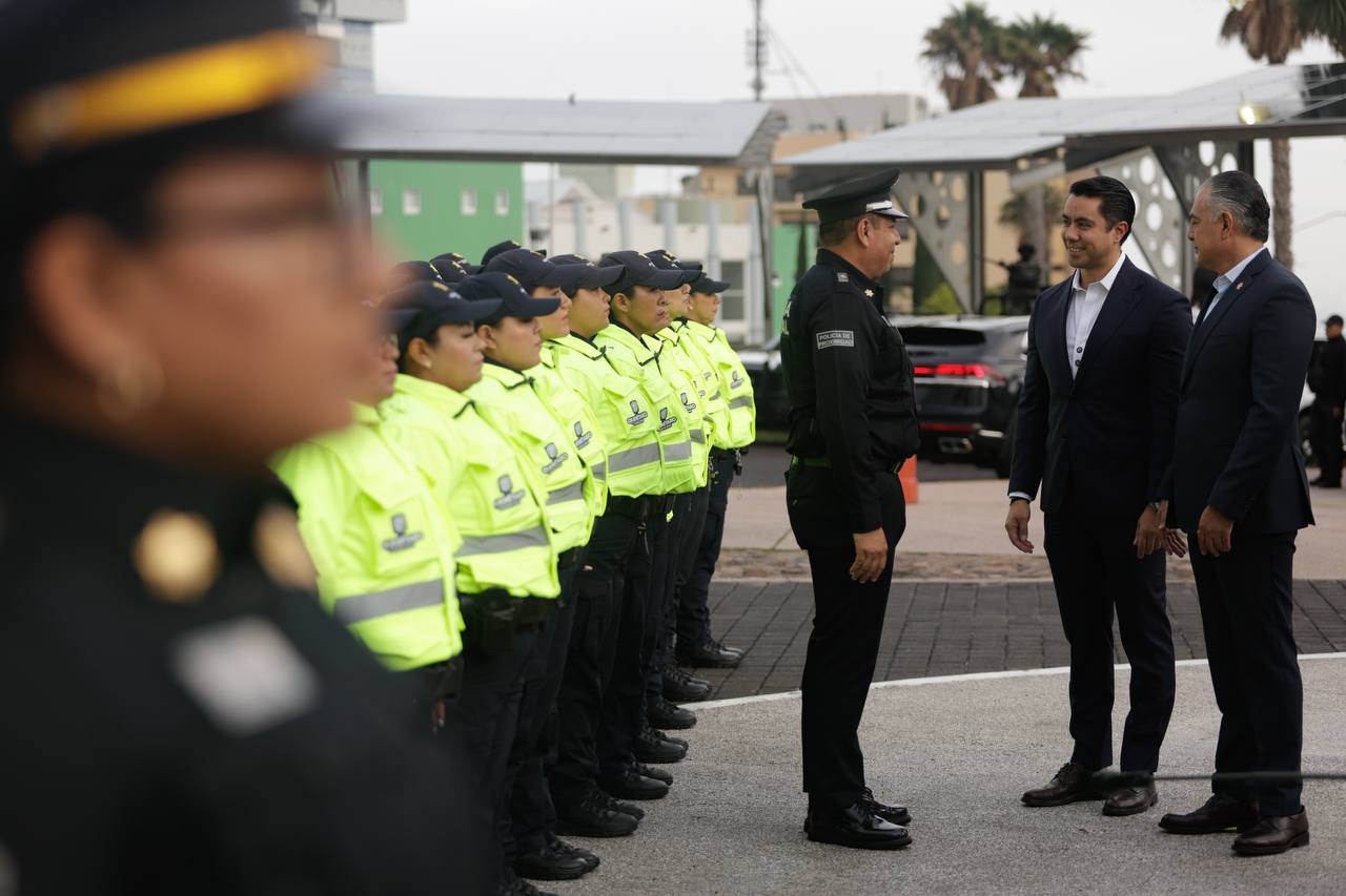 Imagen de Encabeza Felifer Macías el XXVII aniversario de la Secretaría de Seguridad Pública Municipal 6