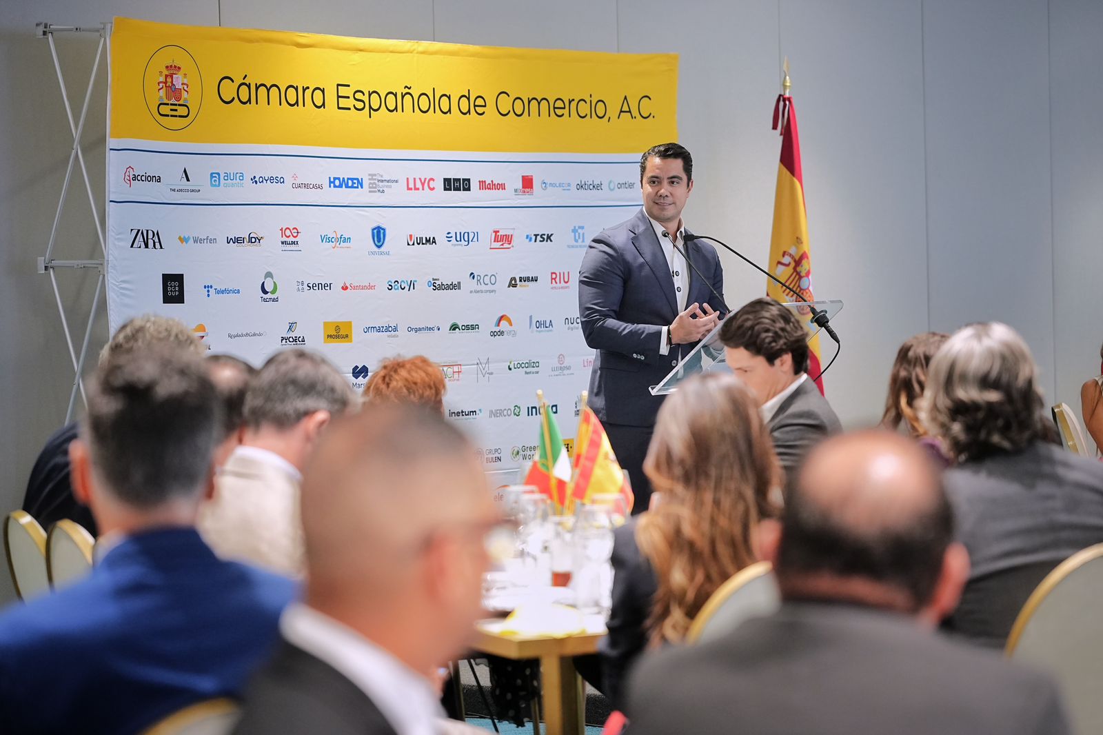 Imagen de Encabeza Felifer Macías encuentro con la Cámara Española de Comercio 9