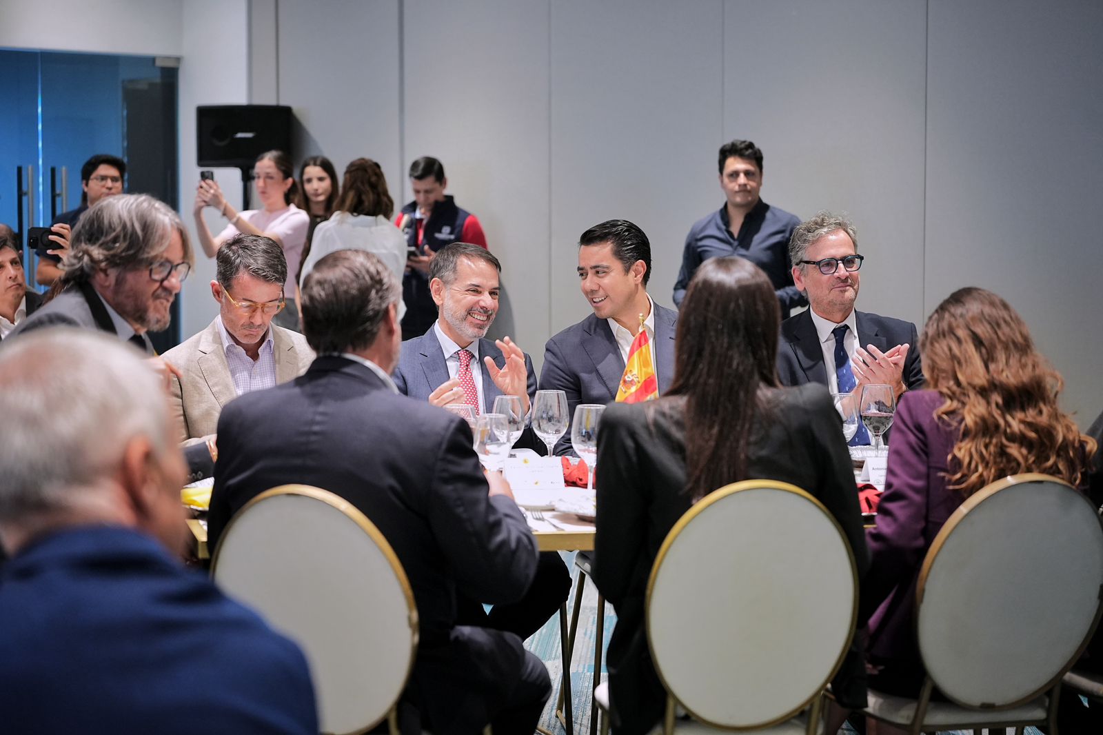 Imagen de Encabeza Felifer Macías encuentro con la Cámara Española de Comercio 11