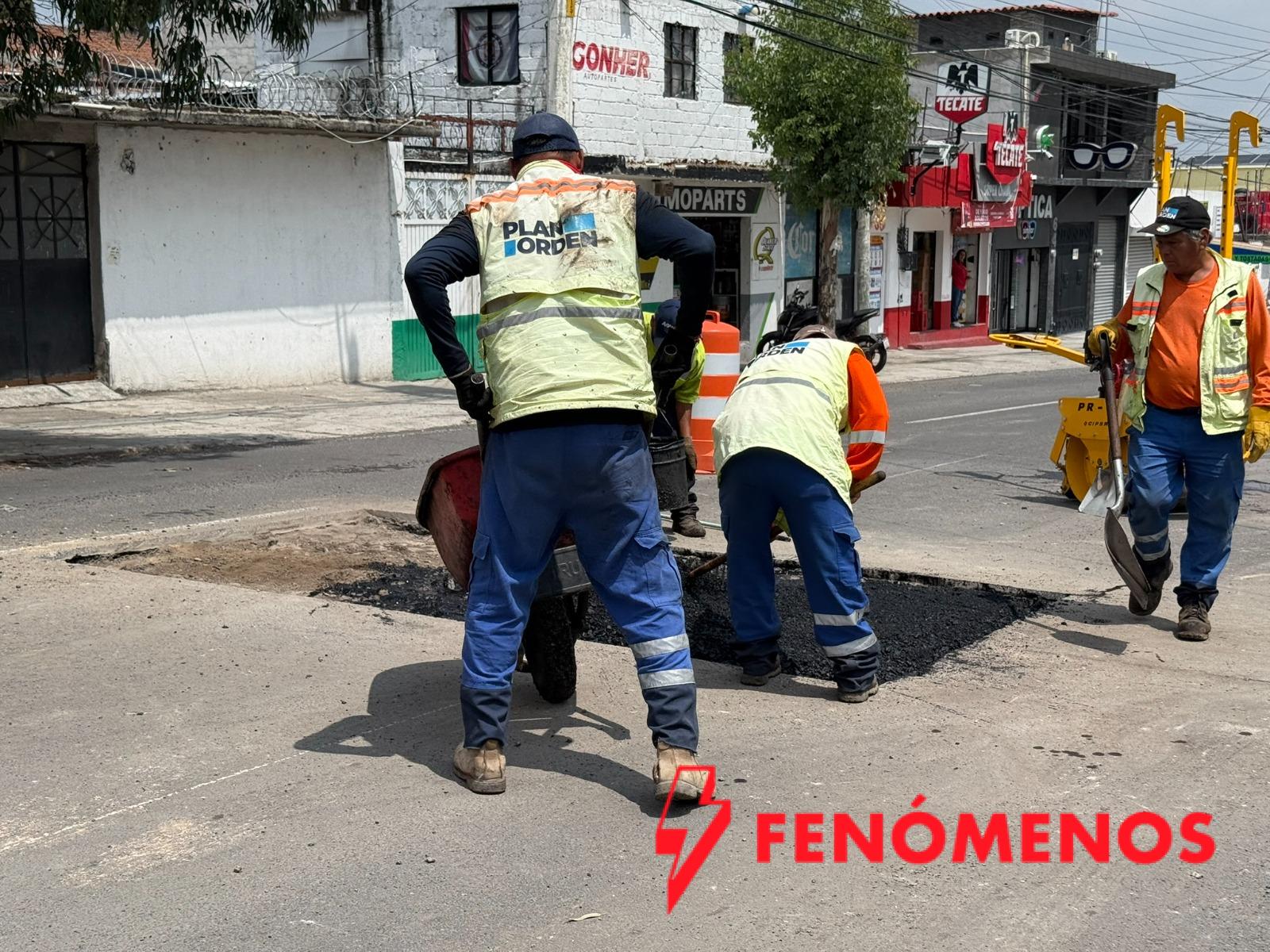 Municipio de Querétaro interviene más de 36 mil metros cuadrados de vialidades con trabajos de bacheo Municipio de Querétaro interviene más de 36 mil metros cuadrados de vialidades con trabajos de bacheo