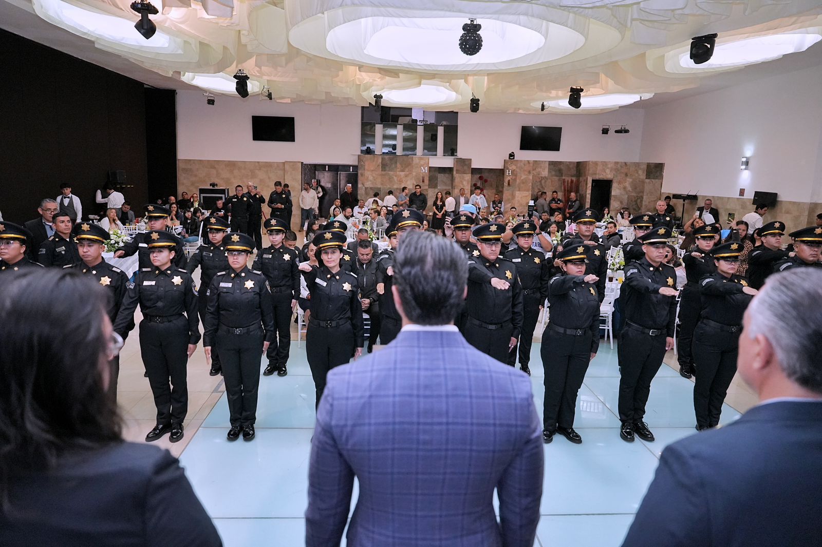 Imagen de Querétaro suma nuevos policías municipales al servicio de las familias: Felifer Macías 16