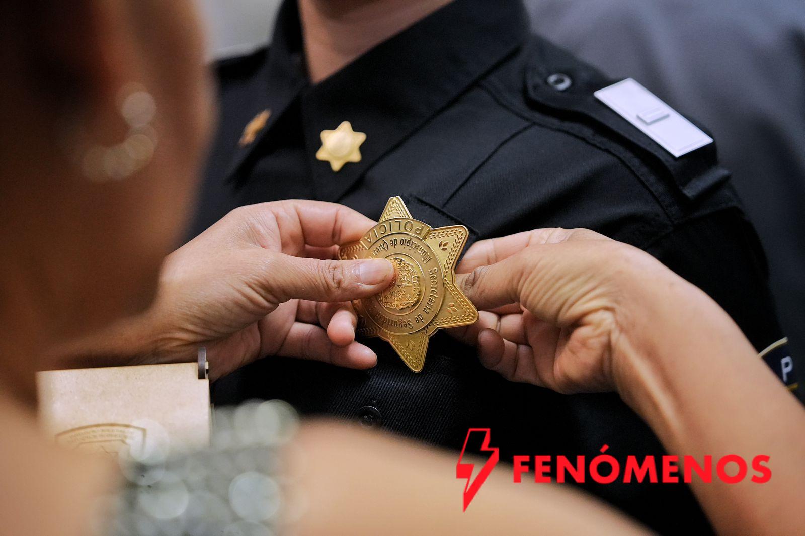 Querétaro suma nuevos policías municipales al servicio de las familias: Felifer Macías Querétaro suma nuevos policías municipales al servicio de las familias: Felifer Macías