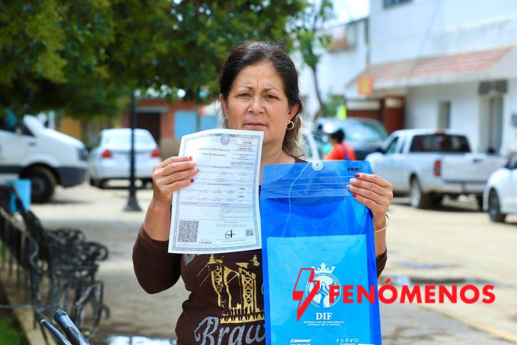 Llevan DIF Estatal y Registro Civil servicios gratuitos de expedición de documentos para las familias de San Pedro de Ibarra