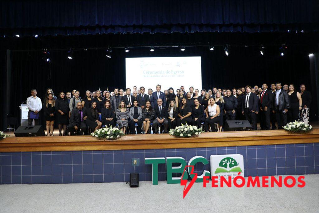 438 estudiantes de Telebachilleratos UVEG celebran su graduación en León