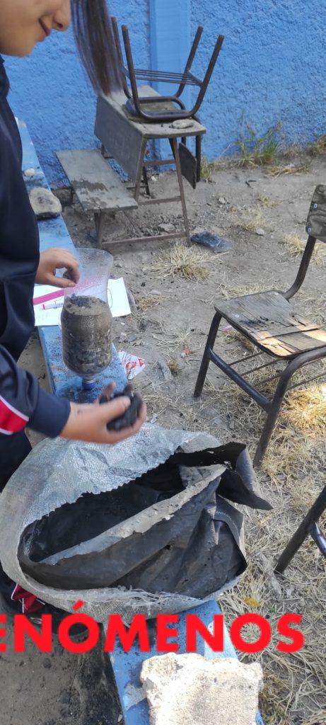 Niñas y niños crean lavabo ecológico para reutilizar el agua salitrosa en su escuela