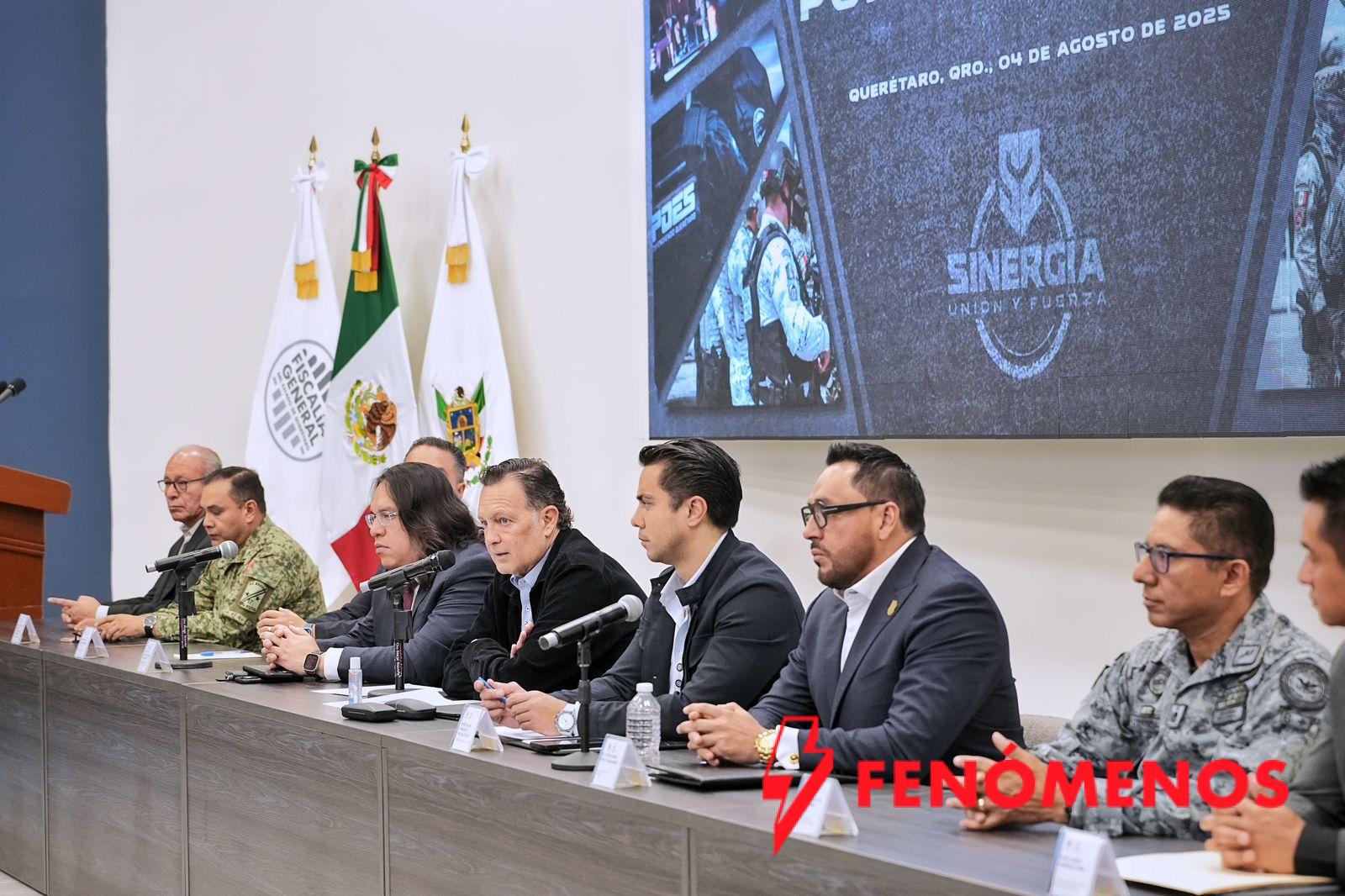 Asiste Felifer Macías a la reunión para el seguimiento de objetivos de la estrategia “Sinergia por Querétaro”.