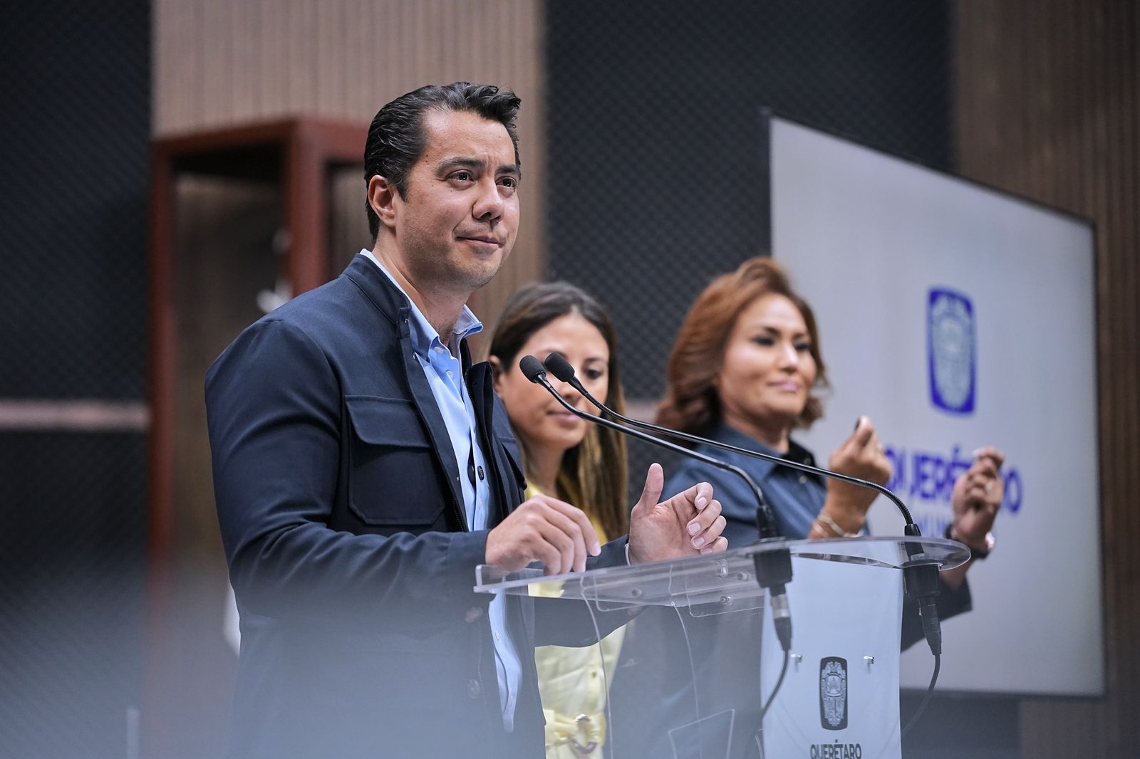 Imagen de Presenta Felifer Macías avances en atención ciudadana y programas culturales 4