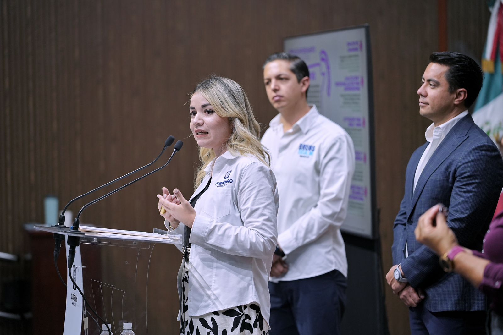 Imagen de Respalda Felifer Macías la prohibición de la difusión o interpretación de cualquier contenido que exalte la violencia. 23