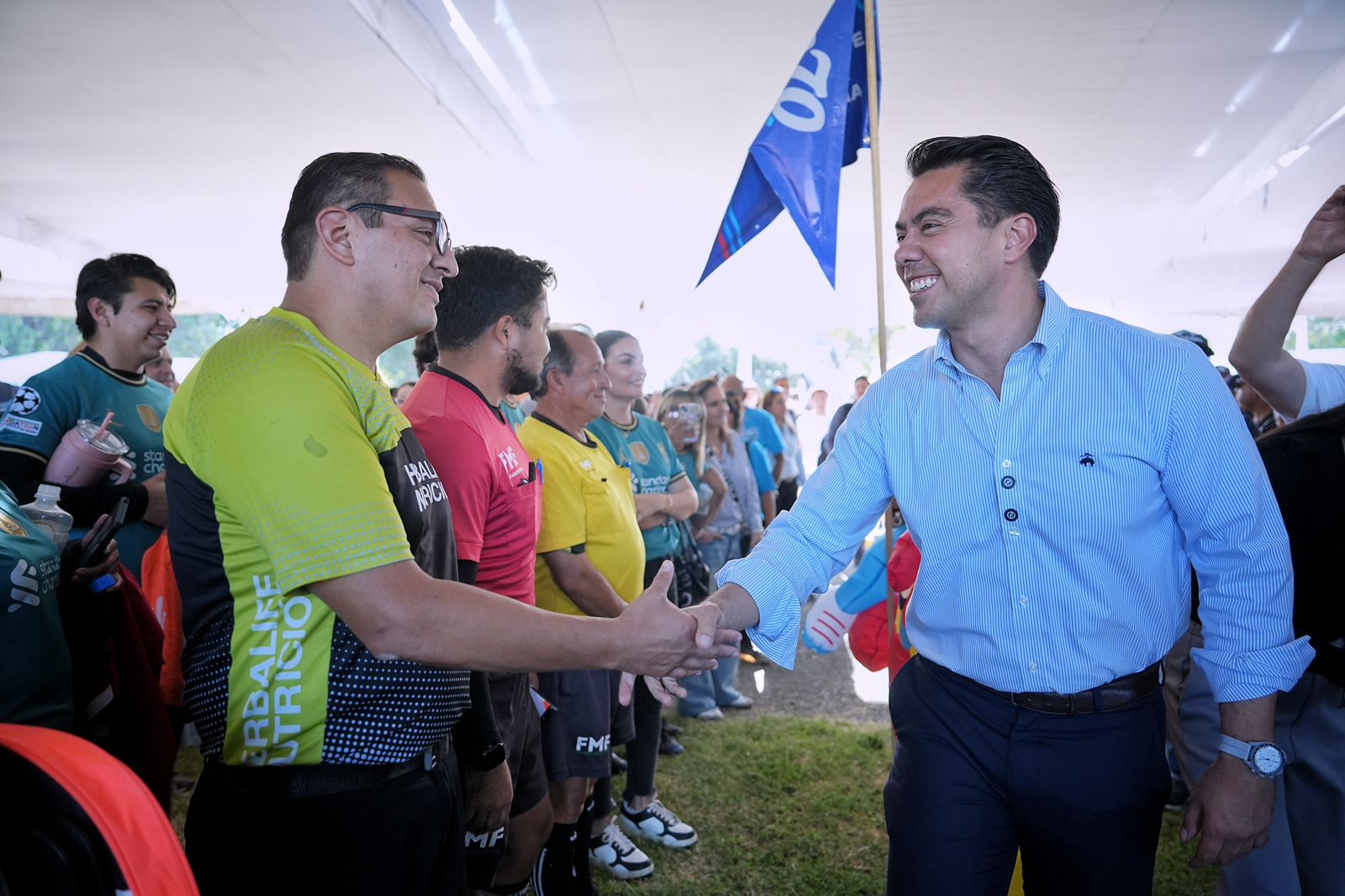 Imagen de Inaugura Felifer Macías torneo deportivo mixto “Querétaro Con Futuro” 11