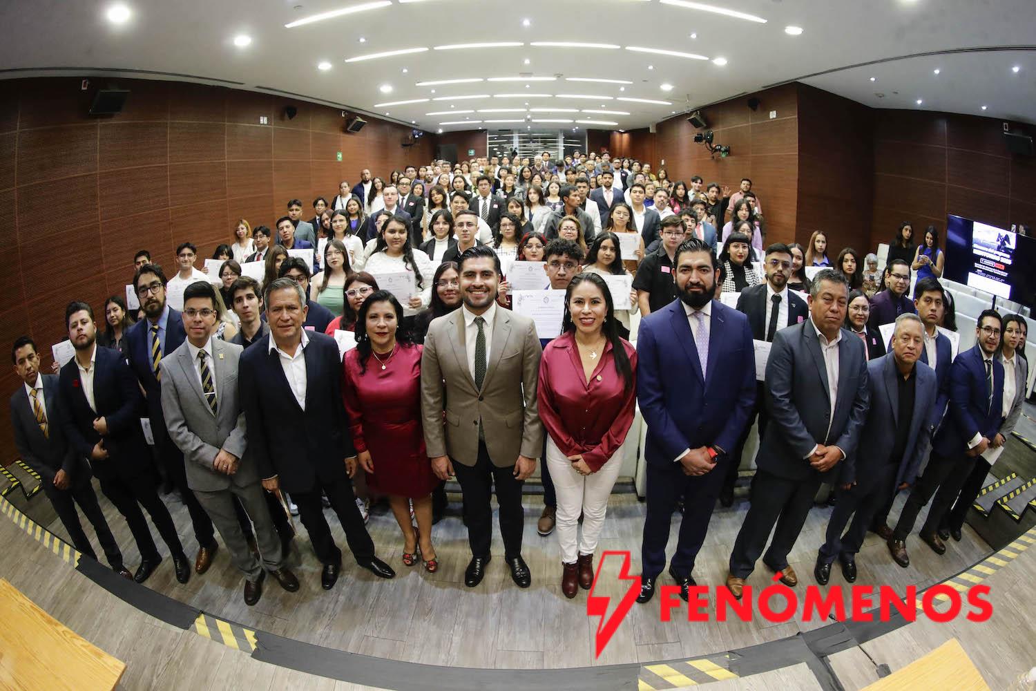 Destacan labor de abogados, pues proporcionan herramientas jurídicas para elaborar leyes