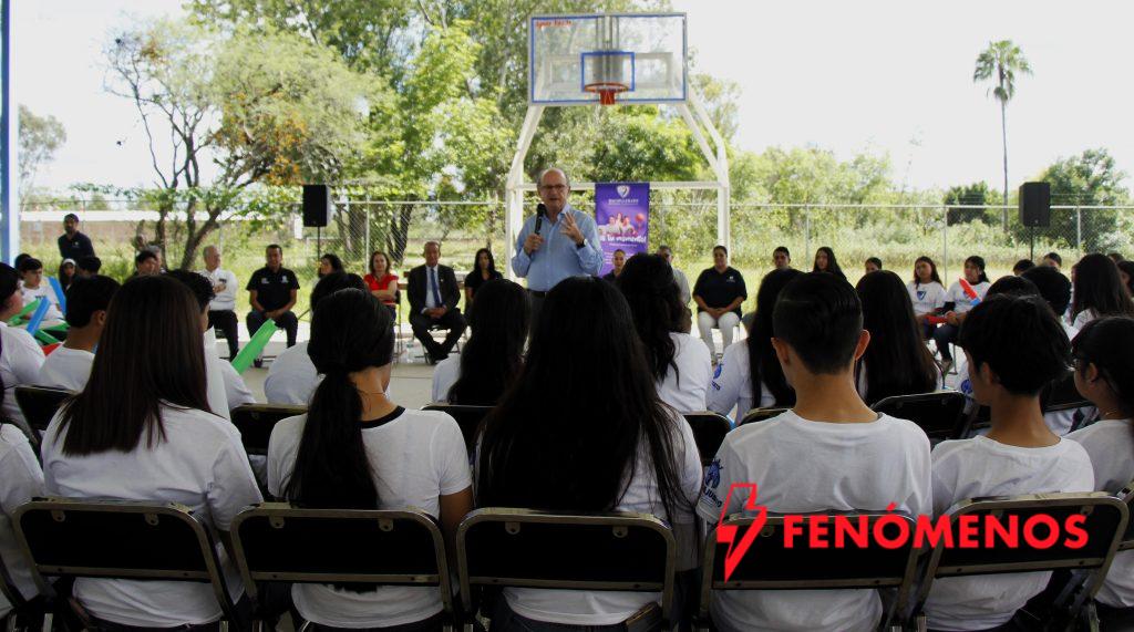 Amplía Gobierno de la Gente servicio de educación inicial y media superior a través de CCAPIs y Bachilleratos BIG