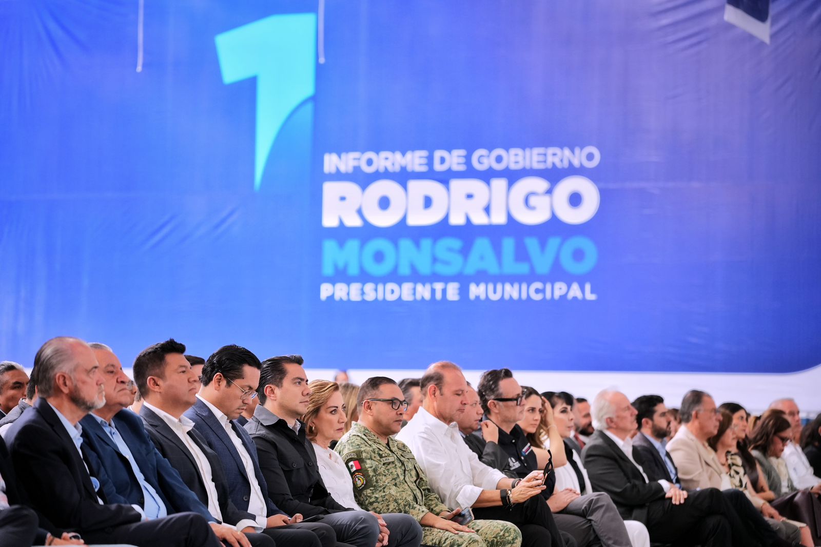 Imagen de Asiste Felifer Macías al Primer Informe de Actividades de Rodrigo Monsalvo 3