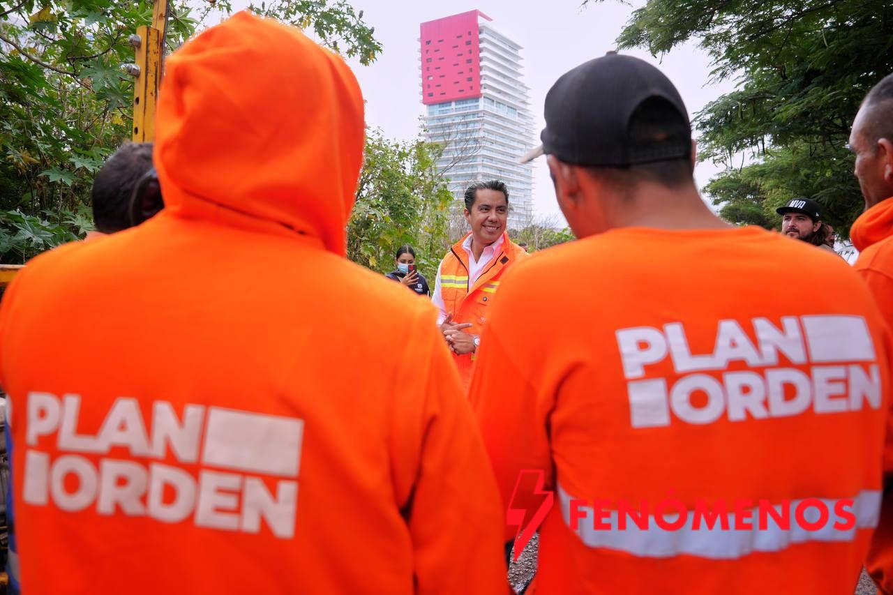 Anuncia Felifer Macías respuesta inmediata a baches con la Mega Estrategia para Rehabilitar Vialidades